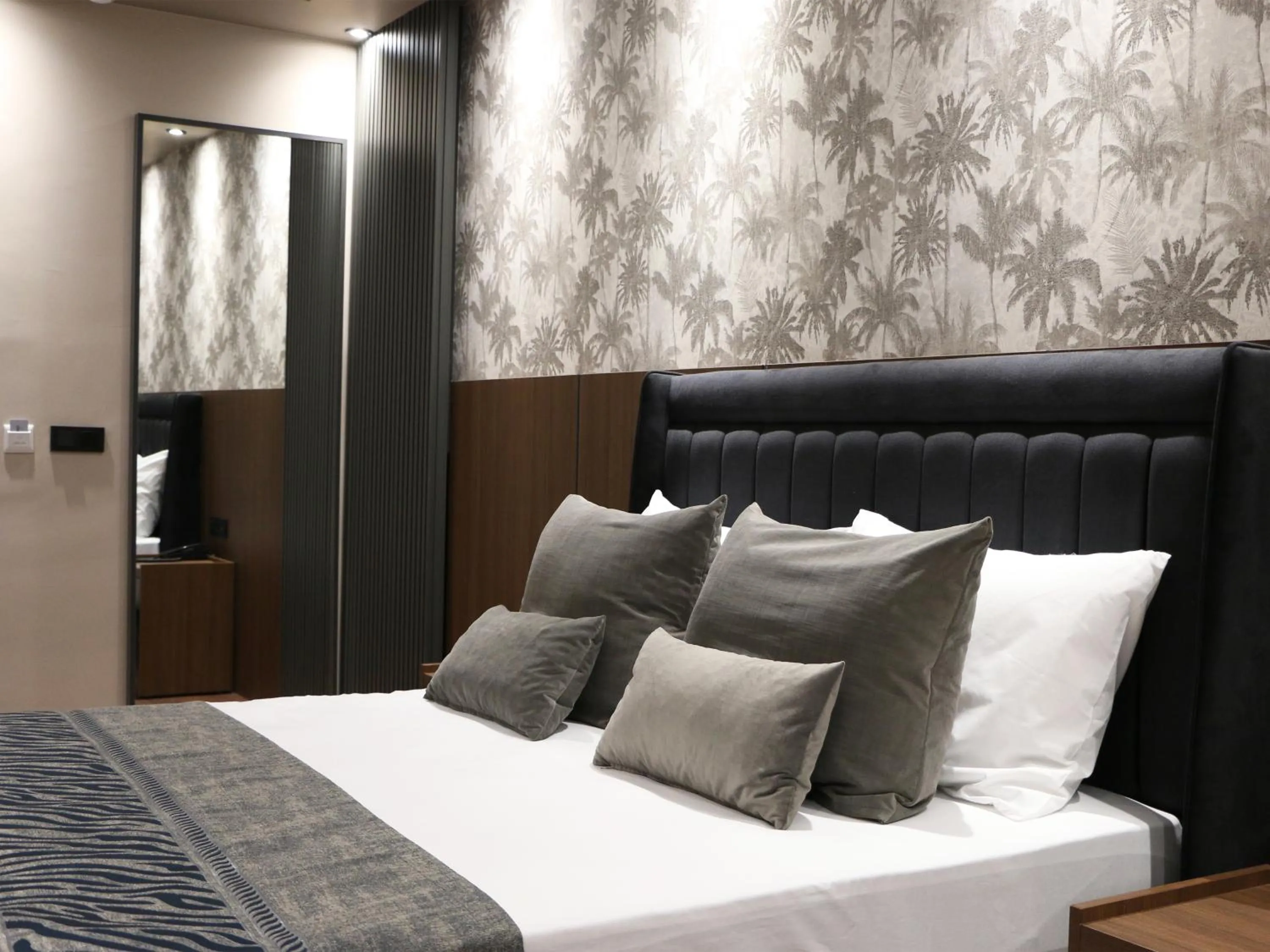 Bed in GRAND ÜSKÜDAR OTEL