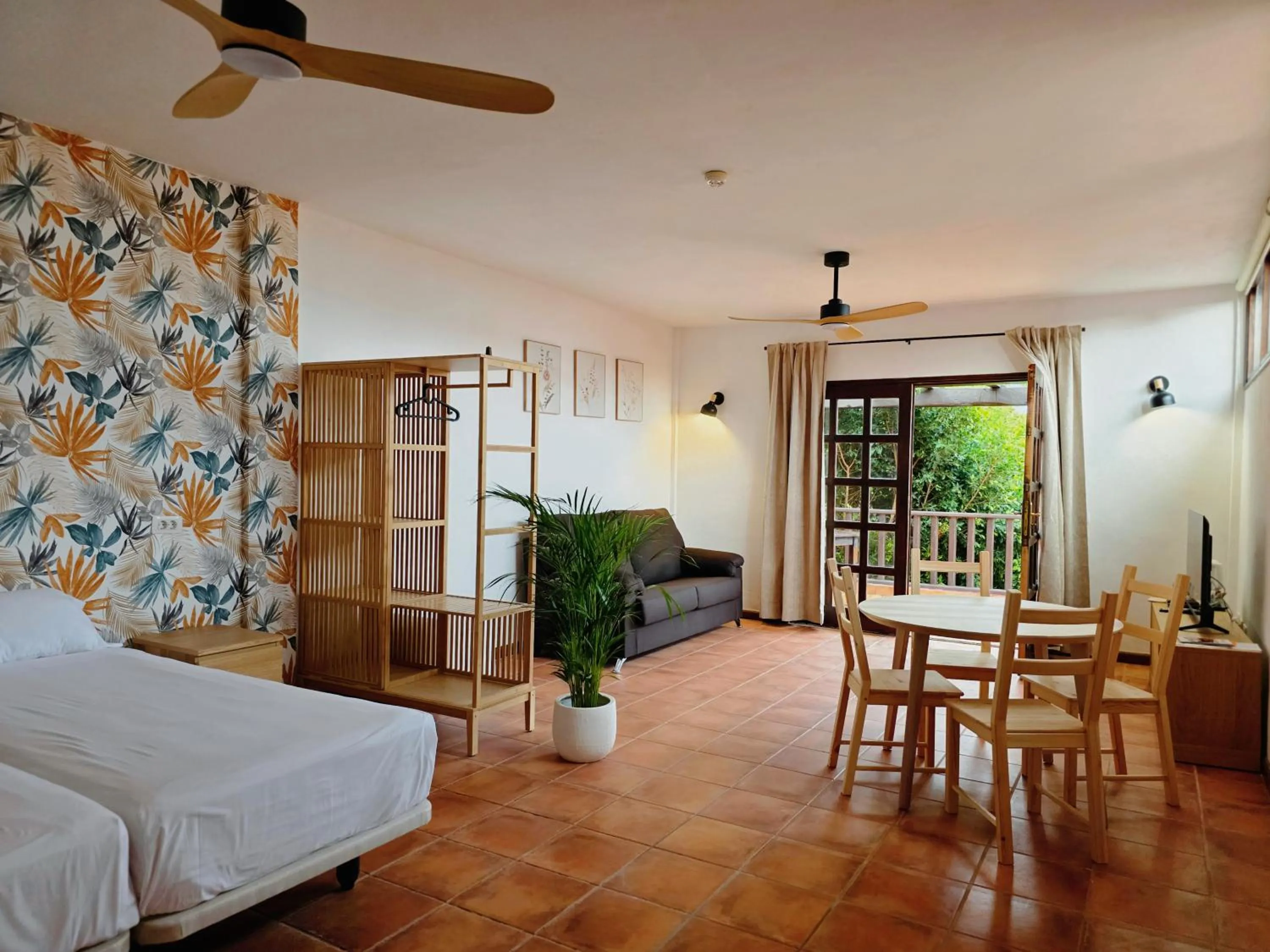 Bed in Hotel Ecolife Tenerife