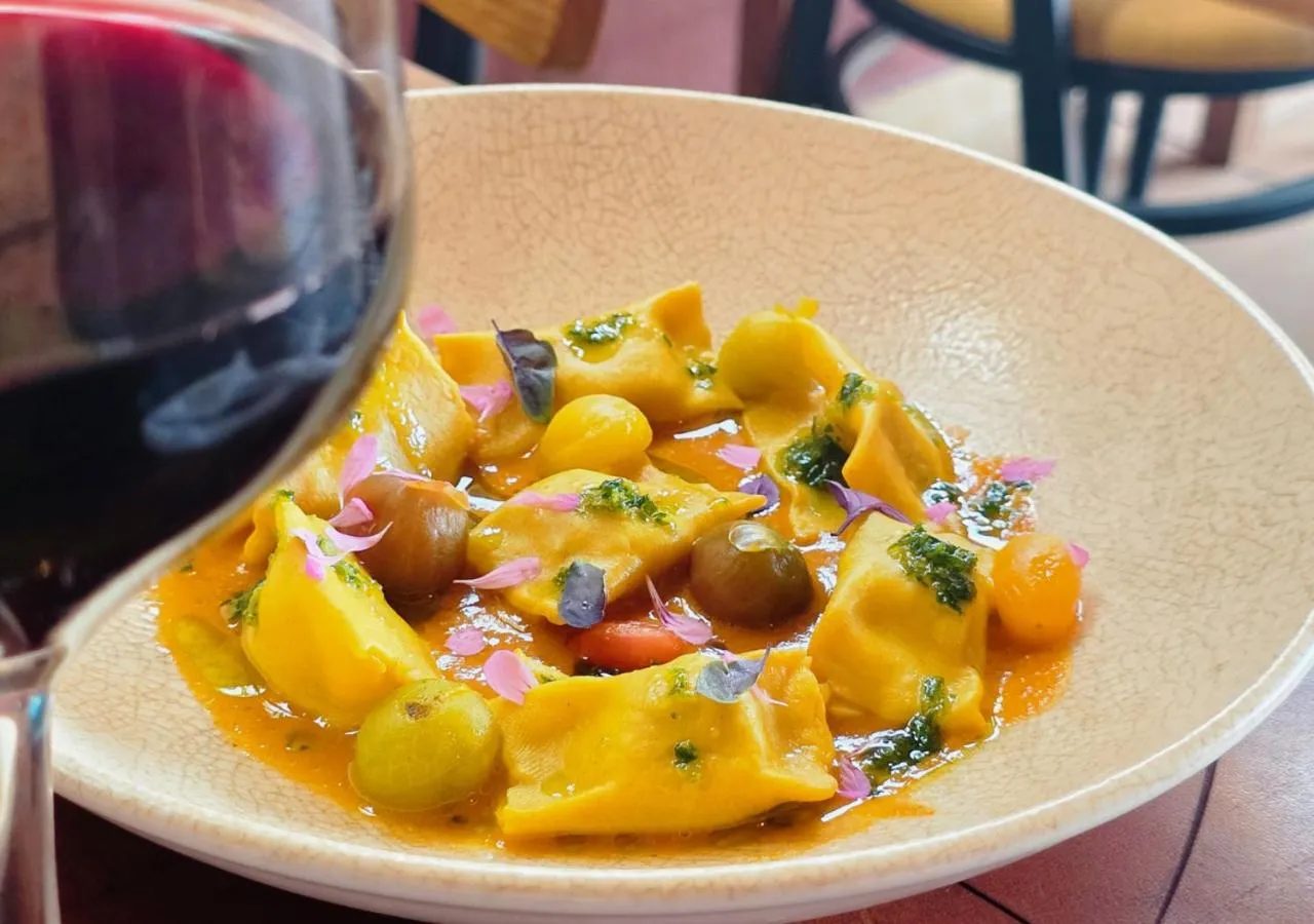 Restaurant/places to eat in Hotel Ecolife Tenerife