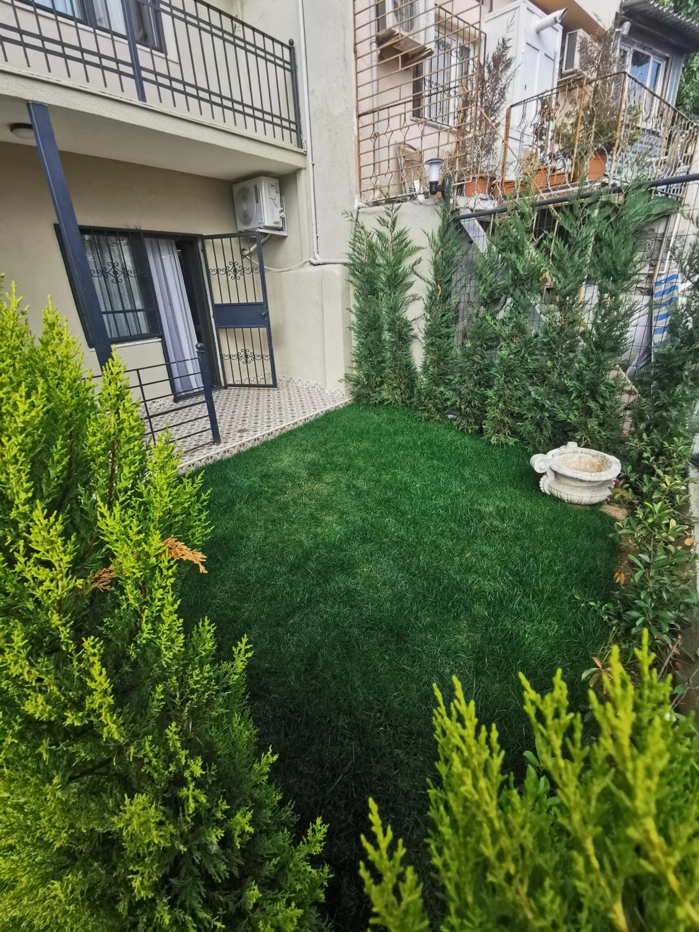 Garden in Efzen hotel