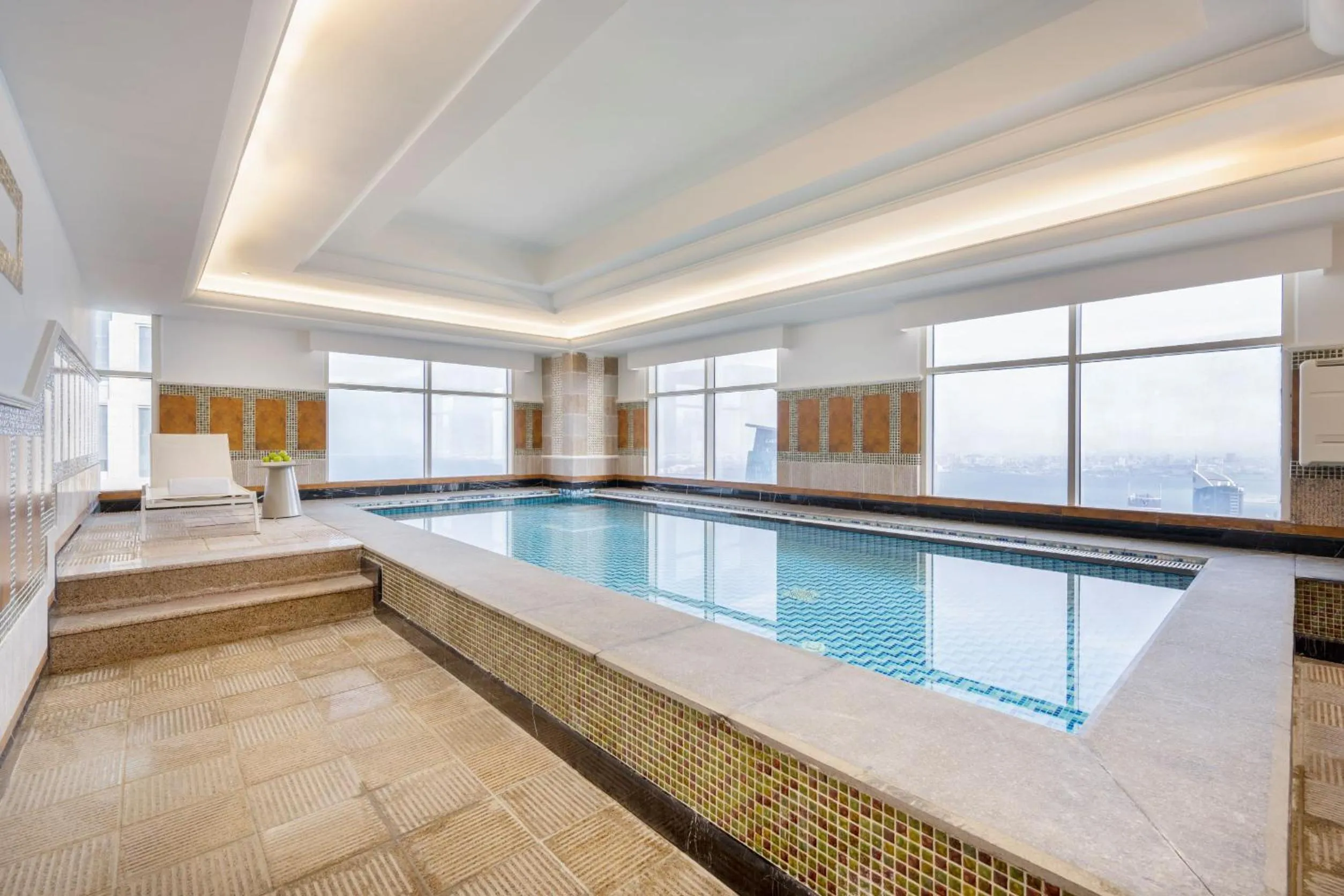 Swimming pool in Dusit Hotel & Suites - Doha