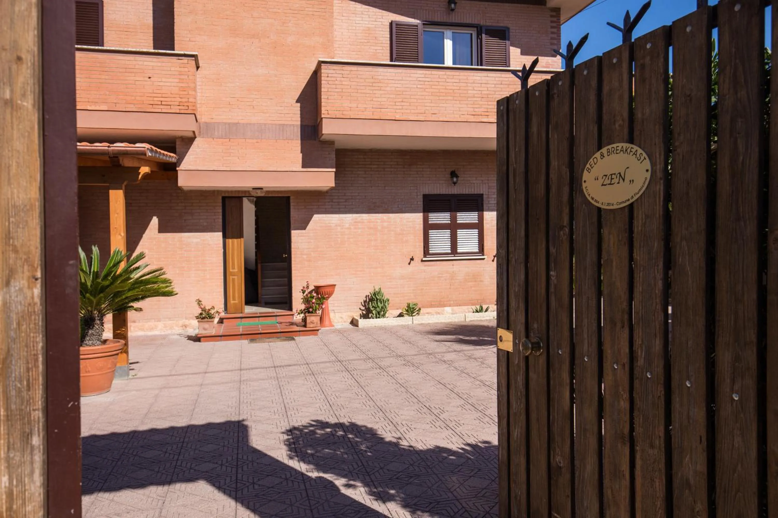 Facade/entrance in Zen B&B