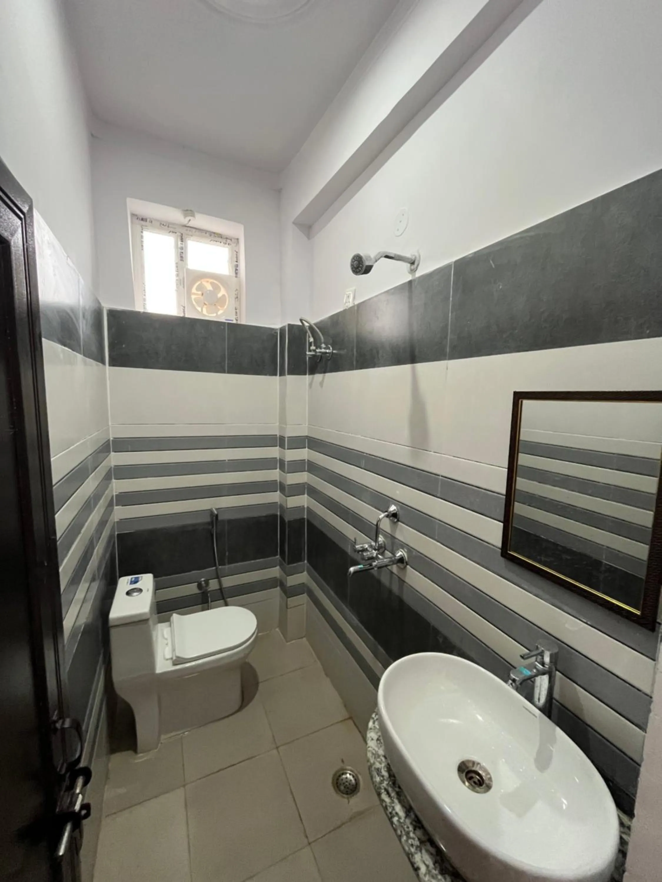 Skyard Premium, Tapovan