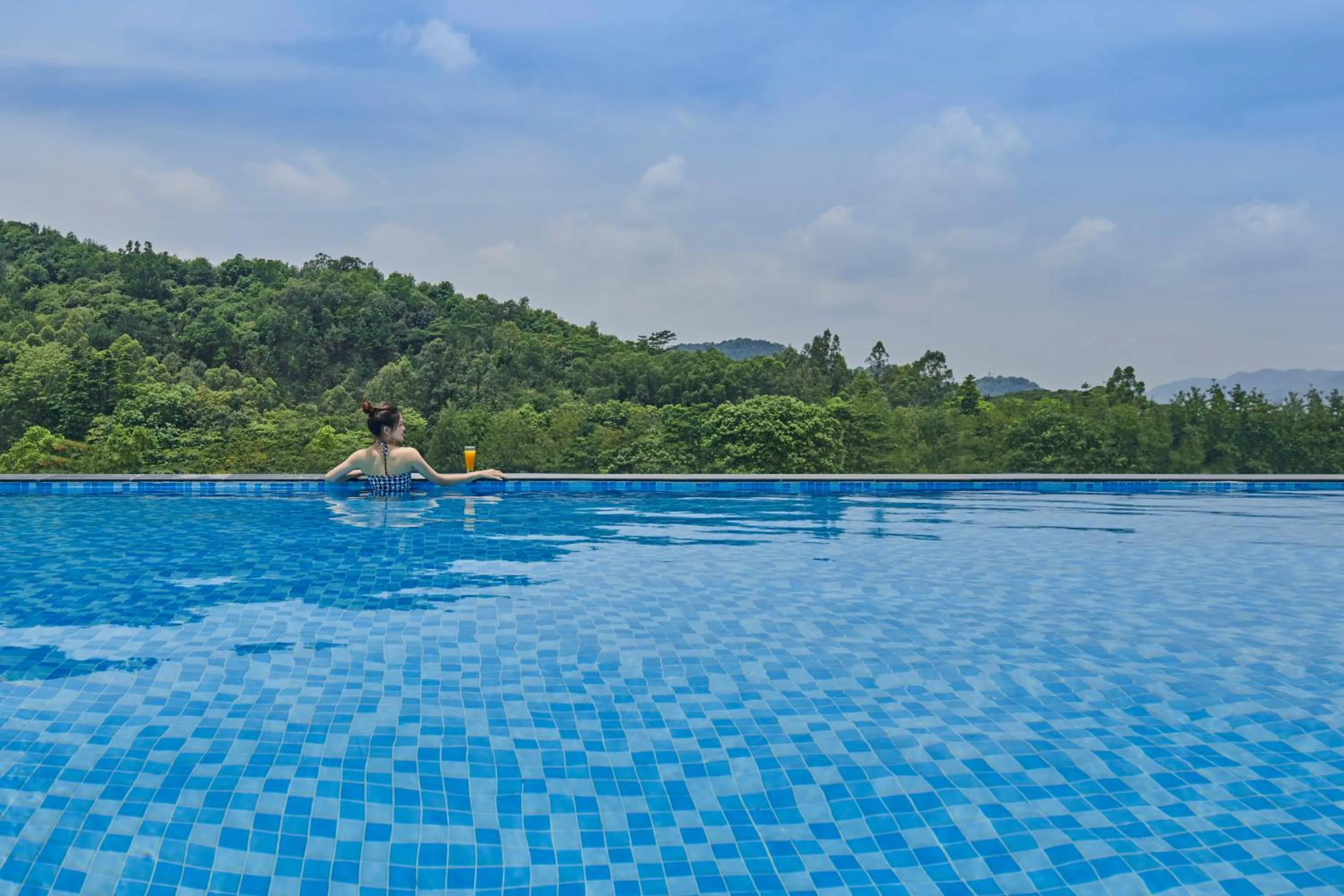 Pool view in DoubleTree by Hilton Guangzhou Zengcheng - Canton Fair Free Shuttle Bus