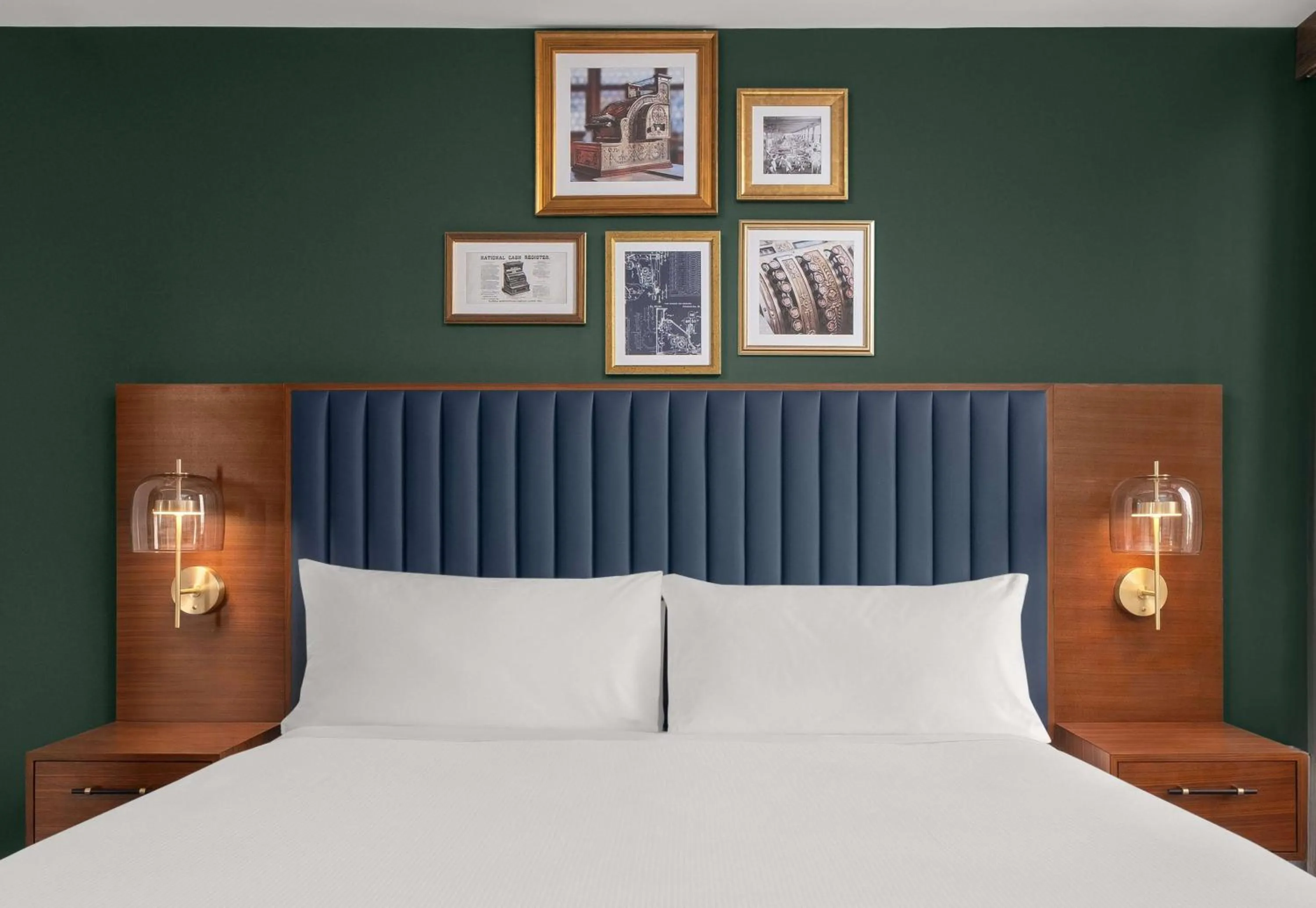 Bed in Hotel Ardent Dayton Downtown, Tapestry Collection By Hilton