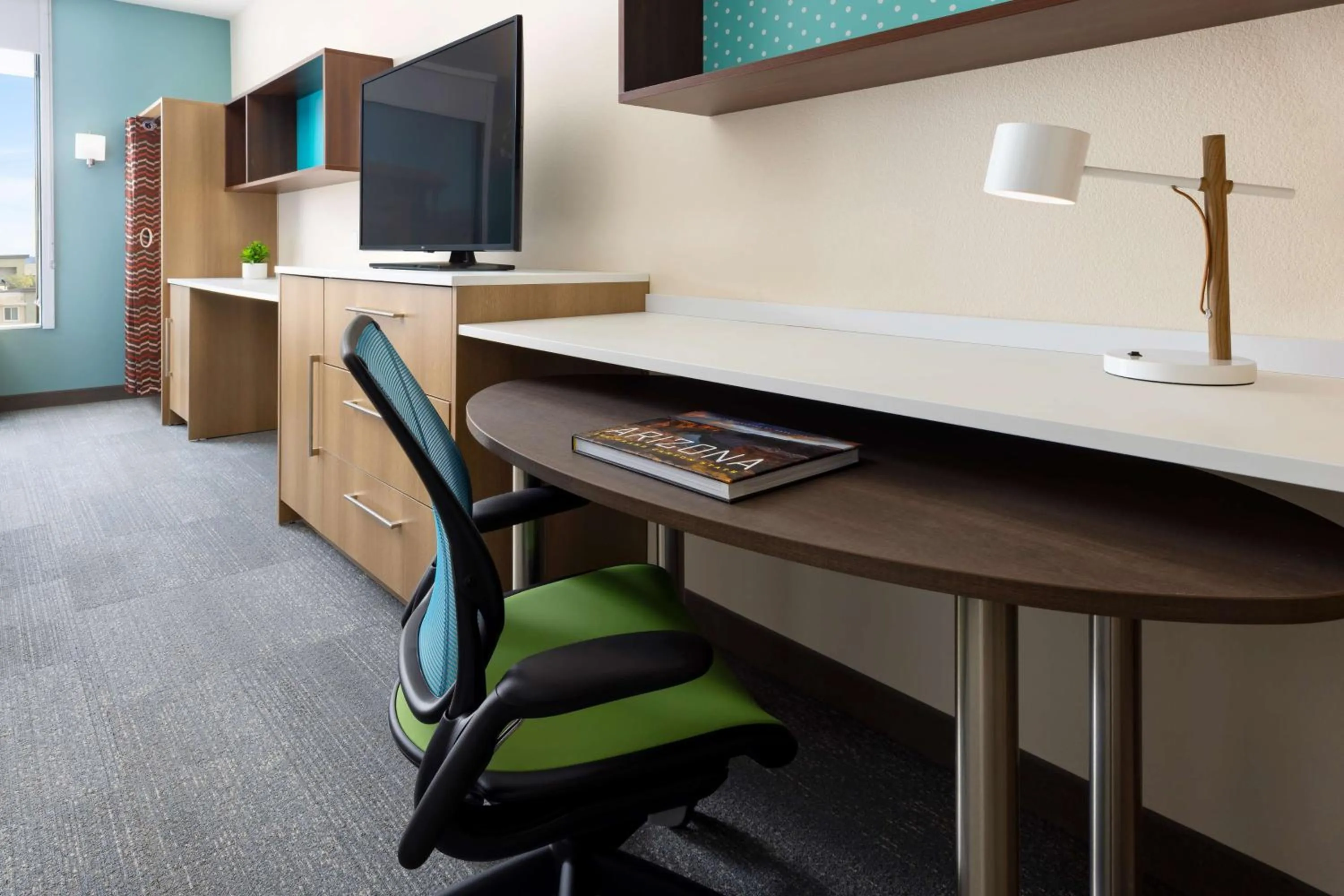 Bedroom in Home2 Suites By Hilton North Scottsdale Near Mayo Clinic