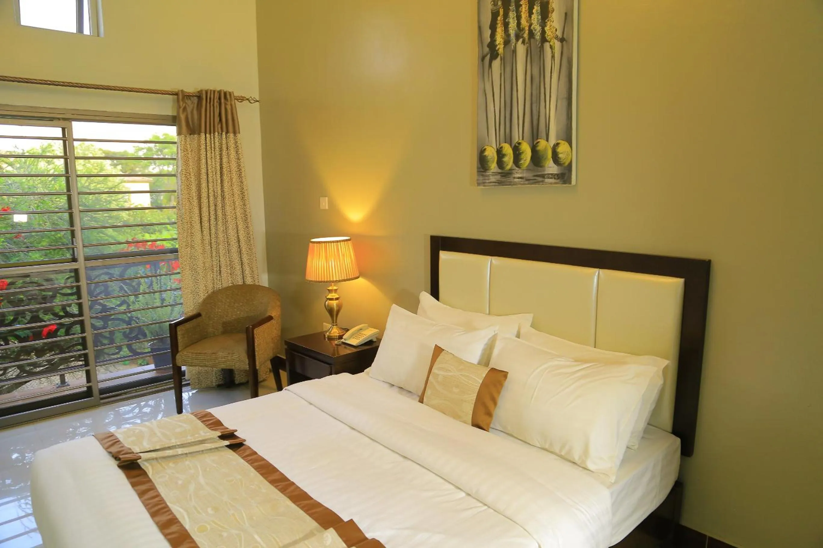 Bedroom, Bed in Royal Victoria House Ltd