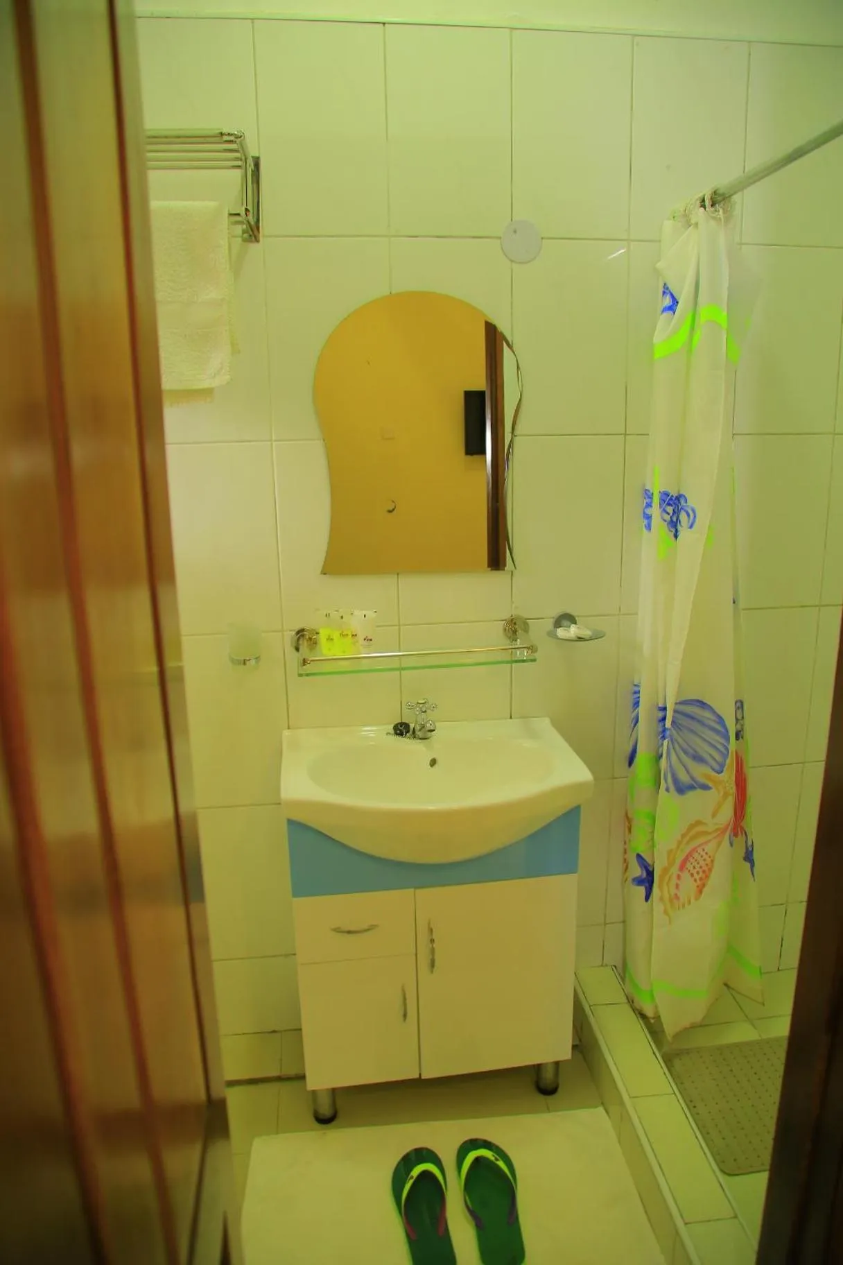 Bathroom in Royal Victoria House Ltd