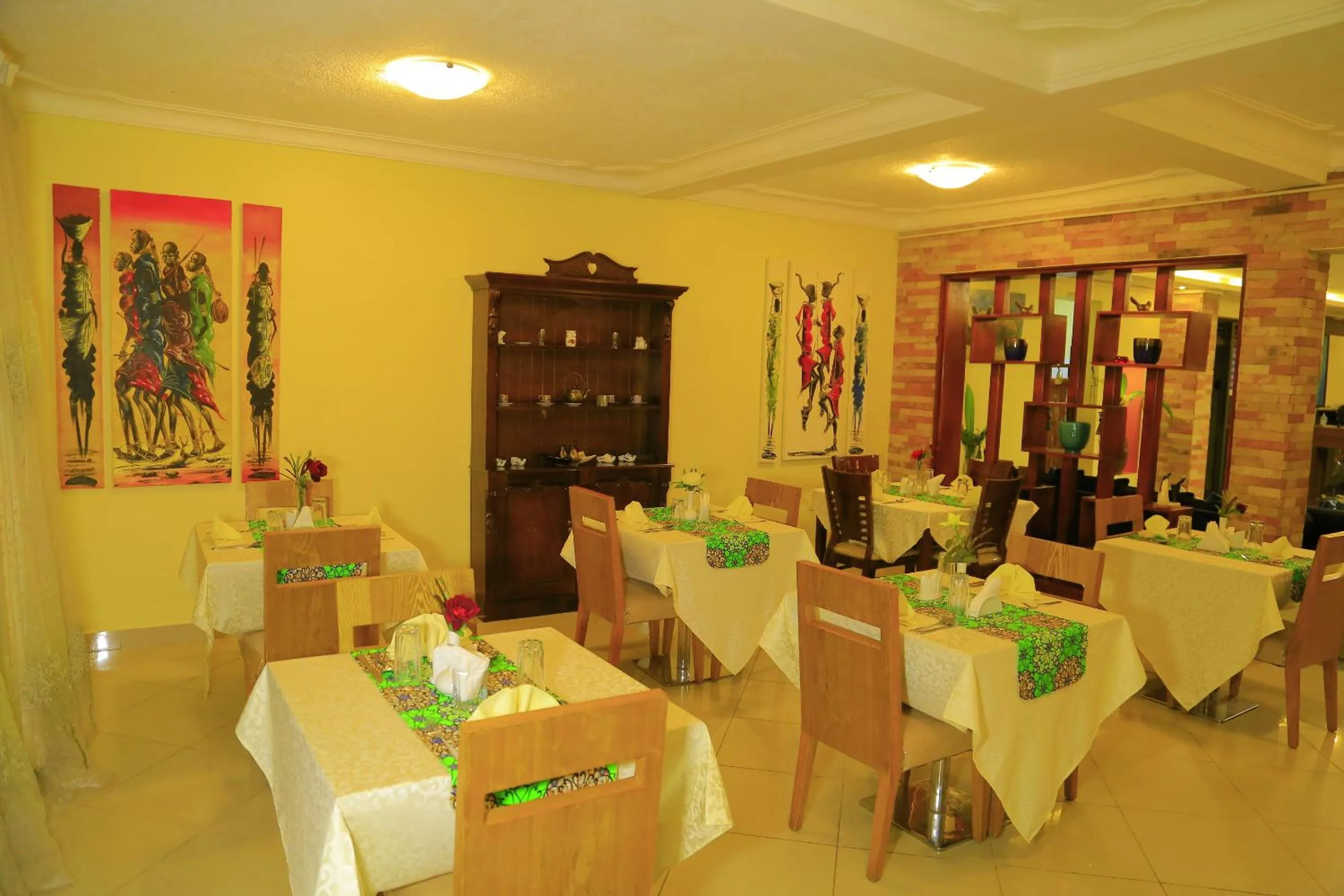 Restaurant/places to eat in Royal Victoria House Ltd