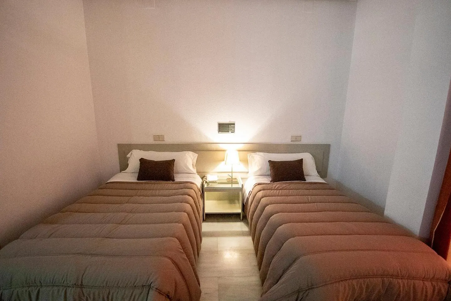 Photo of the whole room, Bed in Hospedium Hotel Apartamentos Simón Verde