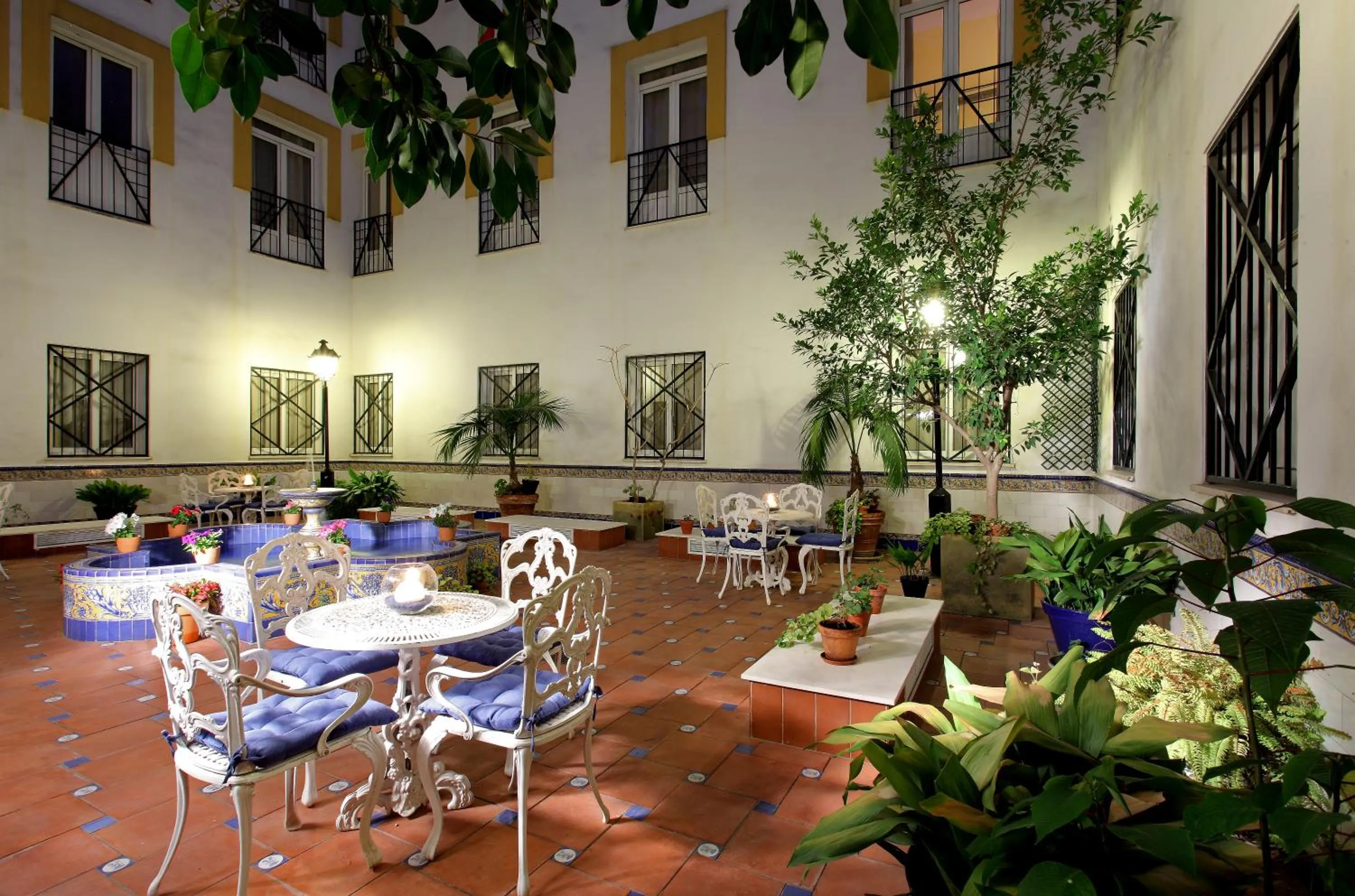 Patio in Eurostars Regina