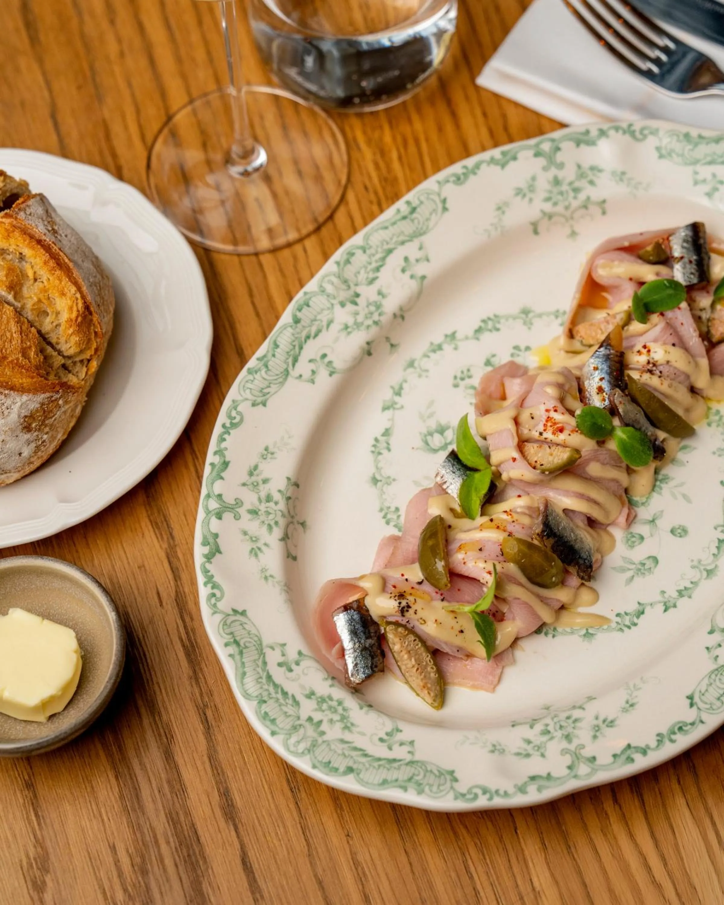 Restaurant/places to eat in La Fantaisie