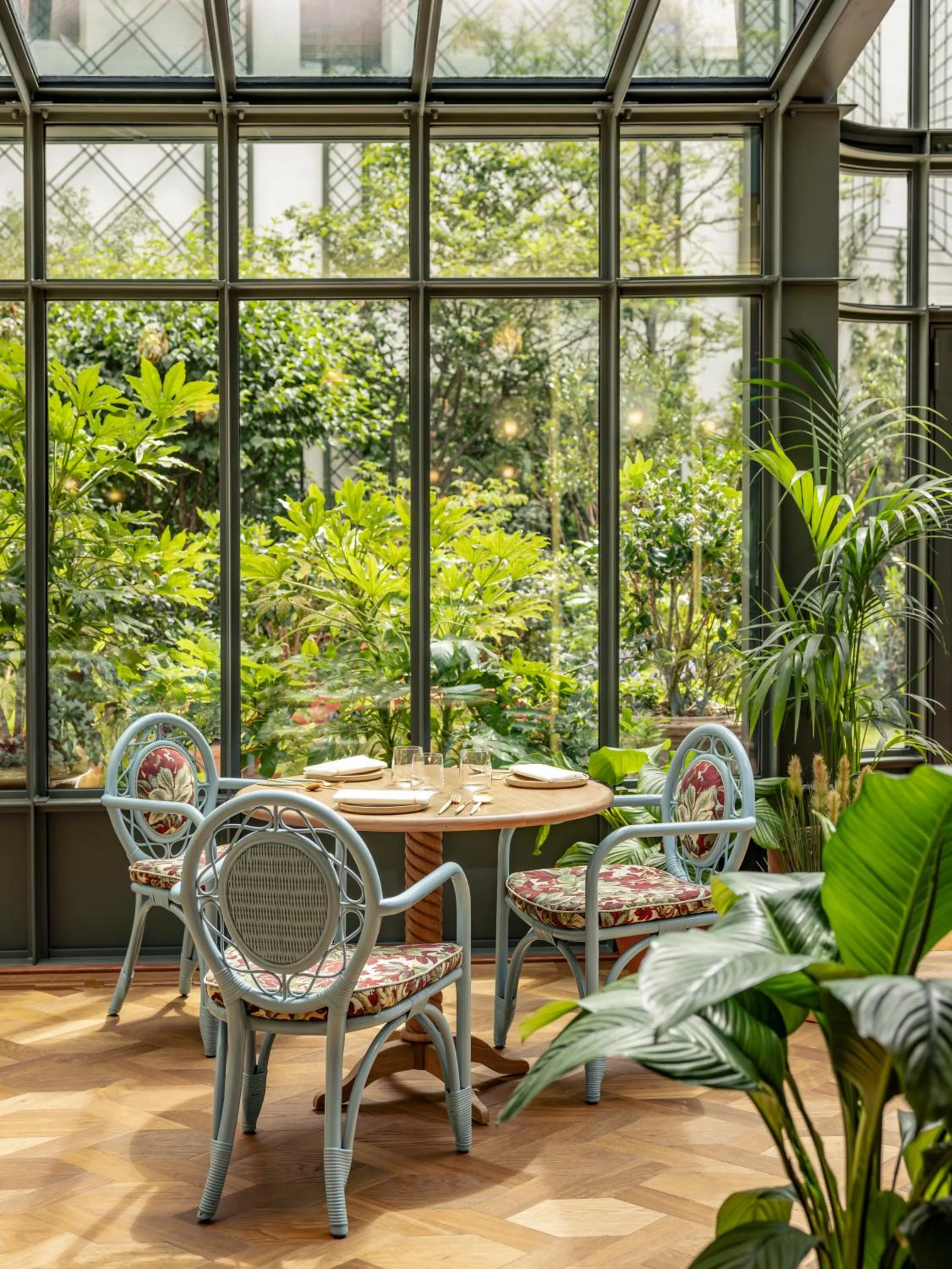 Restaurant/places to eat in La Fantaisie