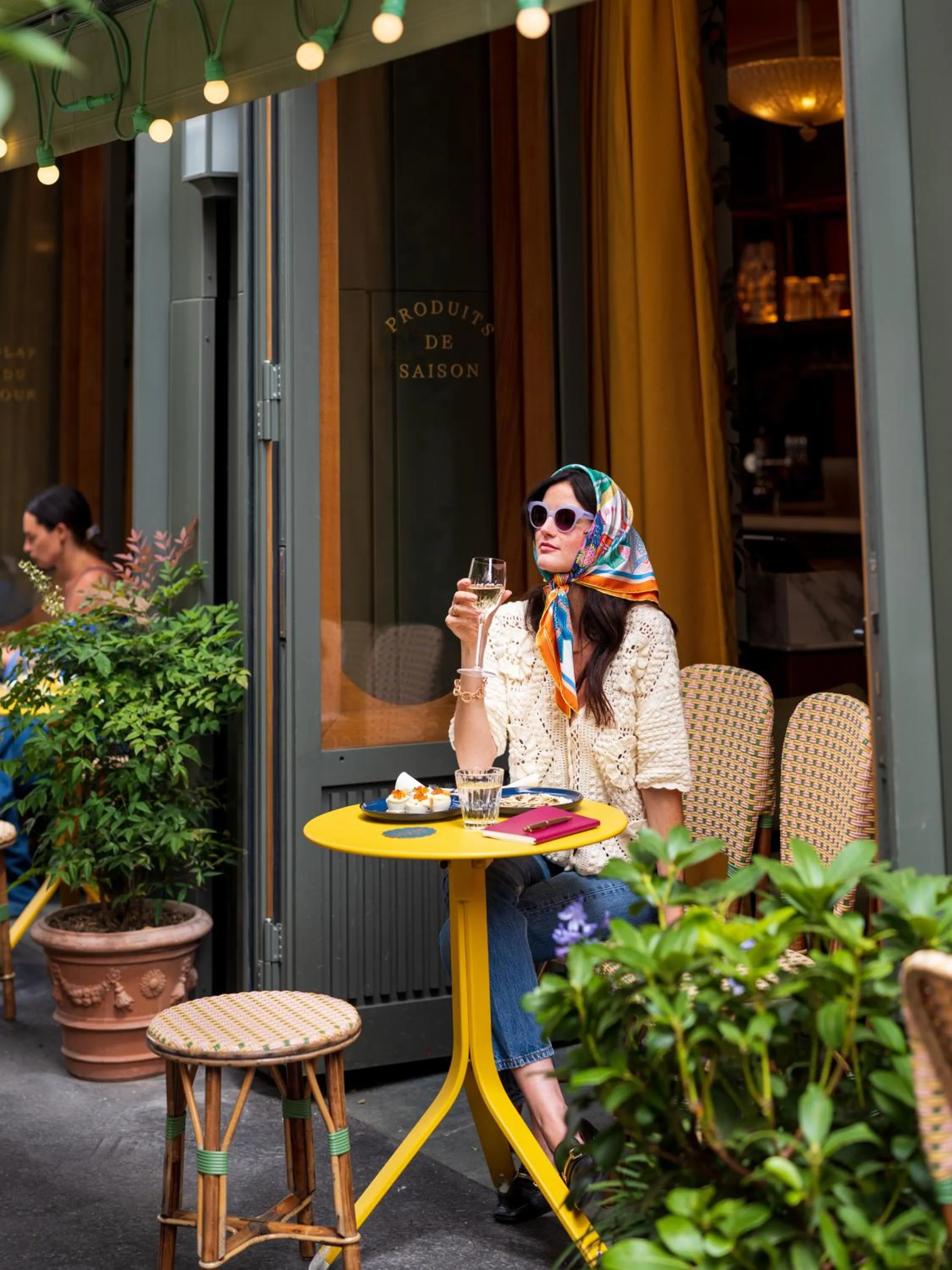 Restaurant/places to eat in La Fantaisie