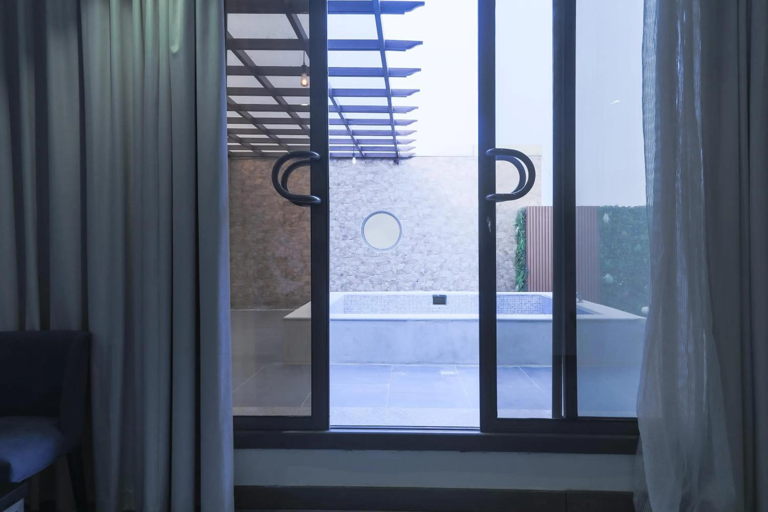 Pool view in Safwat Alkhobar Hotel