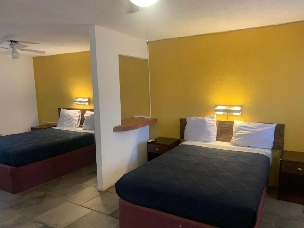 Bed in HOTEL MARIPINA