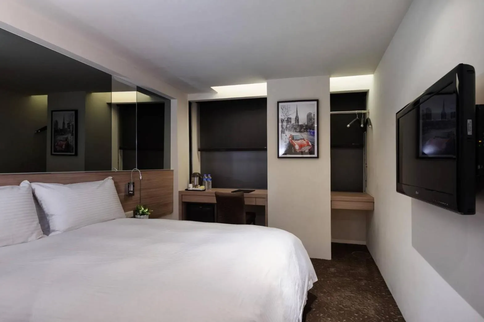 Bedroom in Hotels Here - Taipei