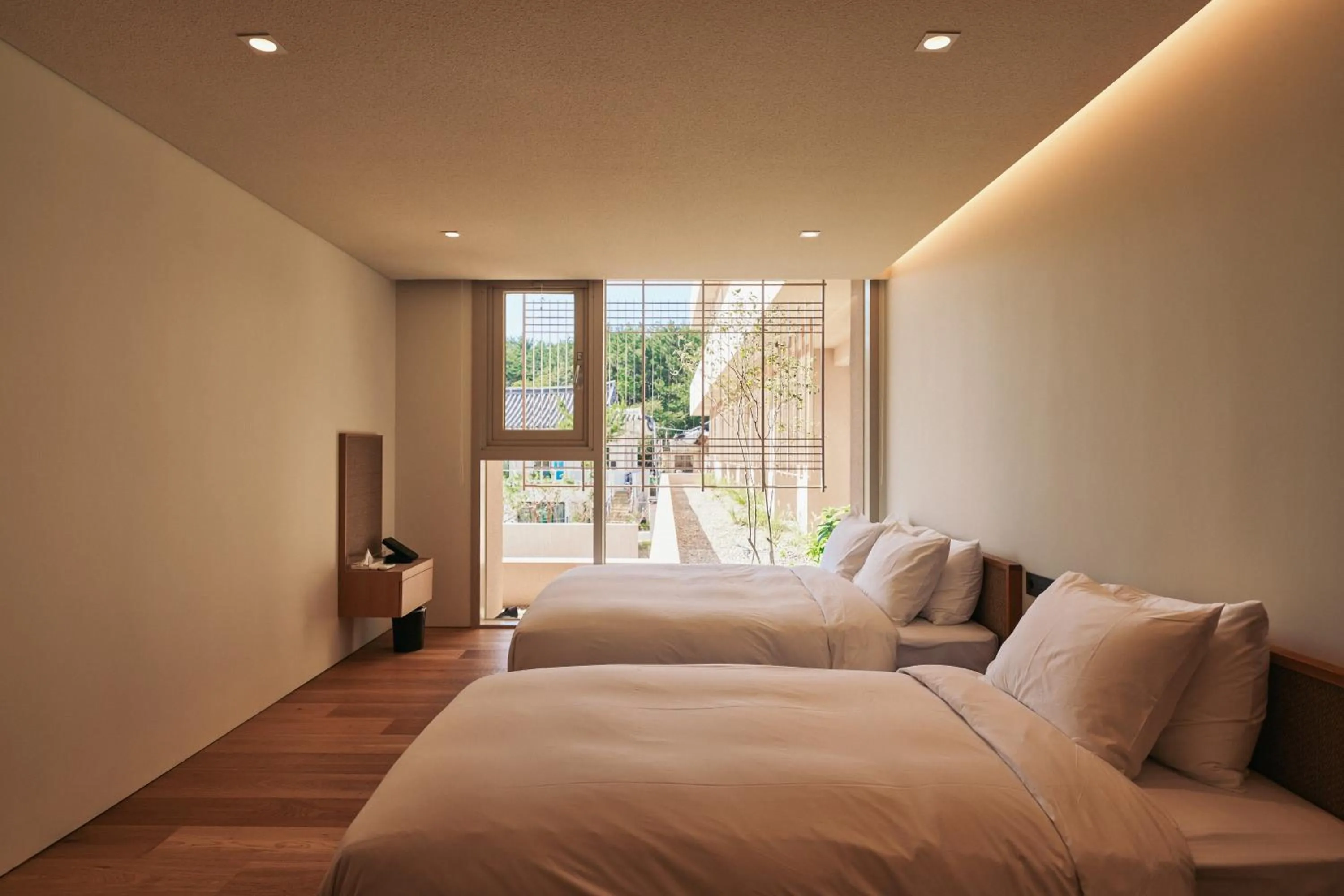 Photo of the whole room, Bed in IJE Gyeongju