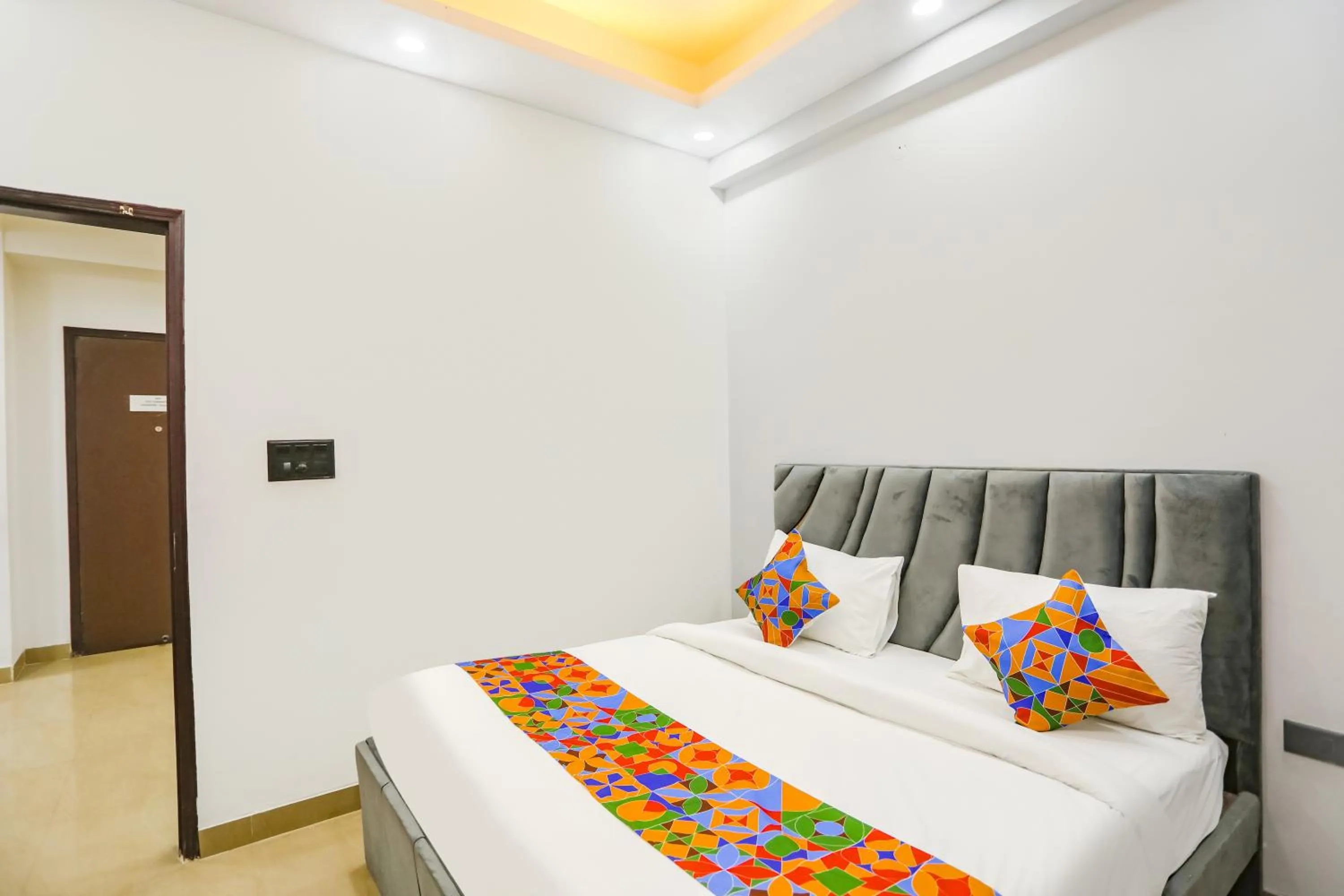 Bed in FabHotel Rasa Arcade