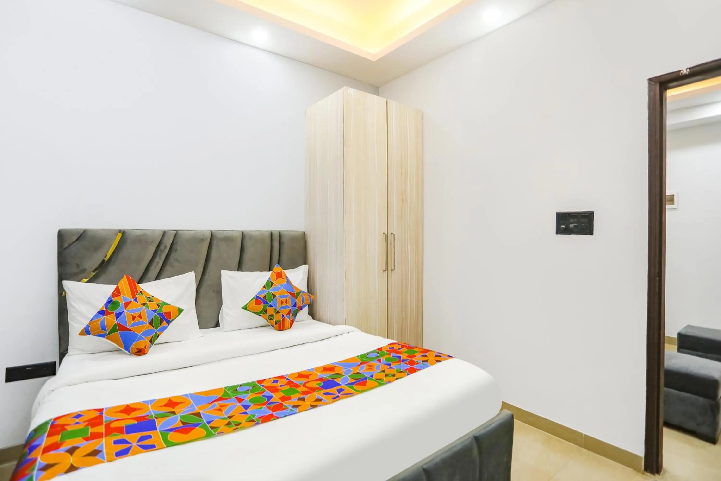 Bed in FabHotel Rasa Arcade