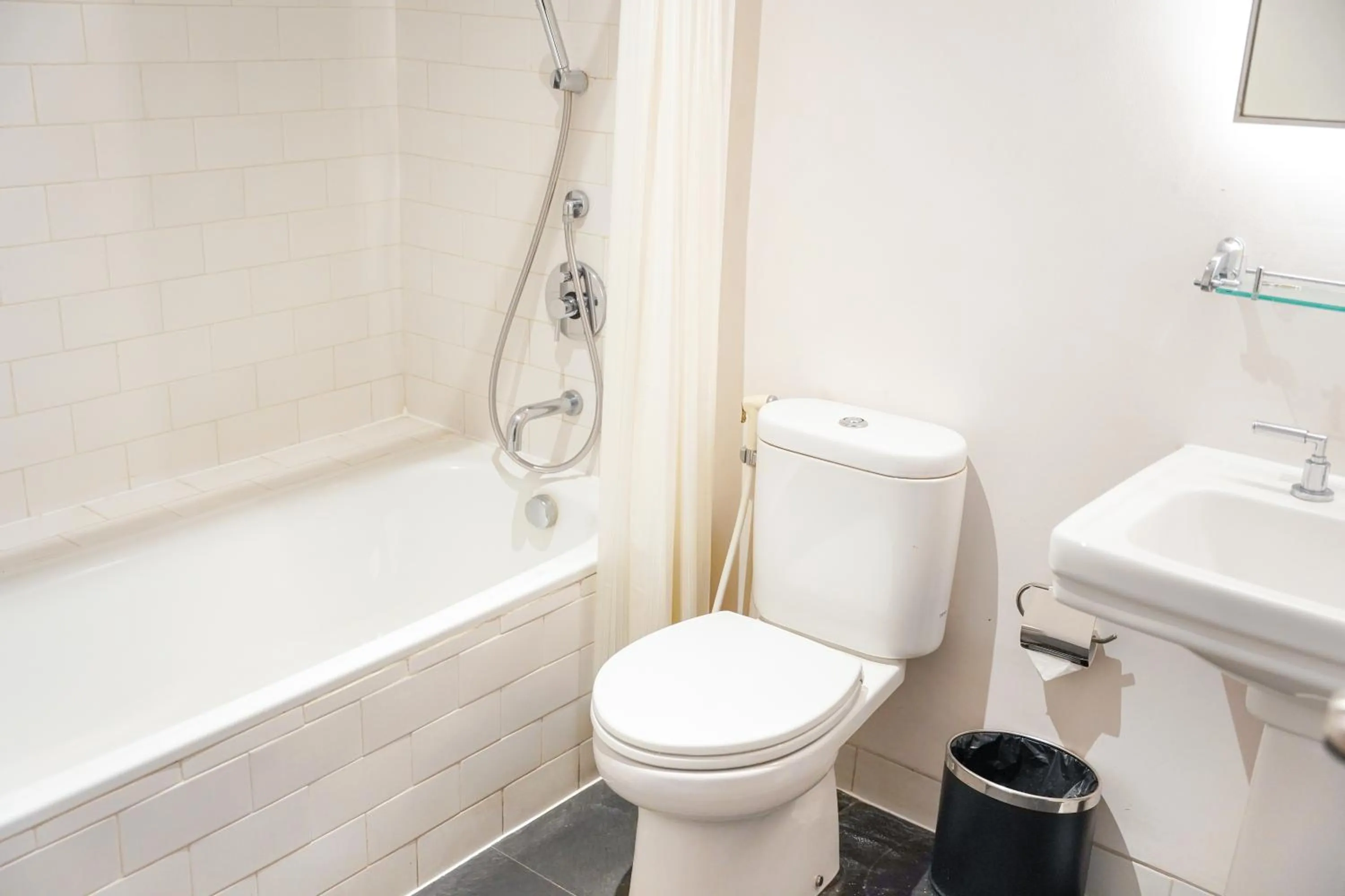 Bath in Lemansion Senopati