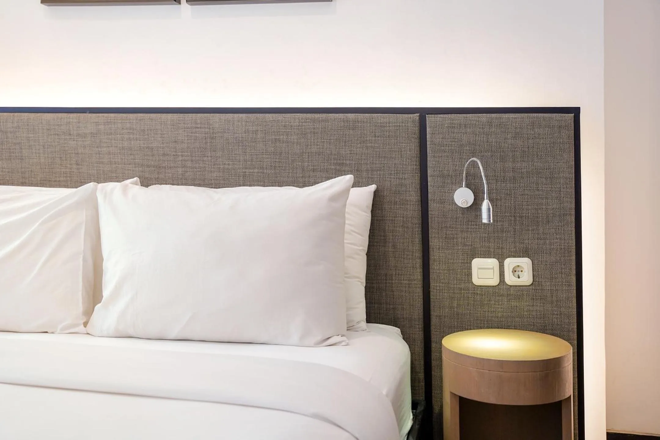 Bed in Lemansion Senopati