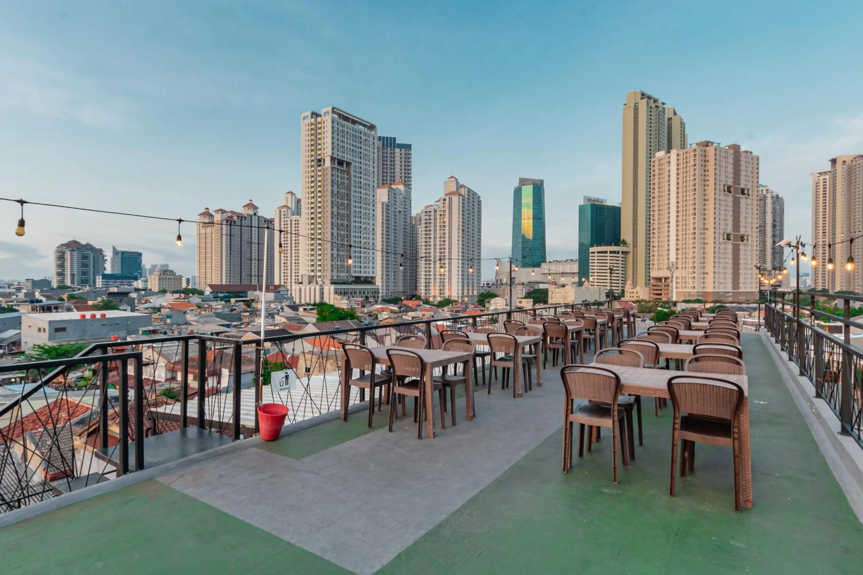 Restaurant/places to eat in Monggo Mampir Tanjung Duren By Reccoma