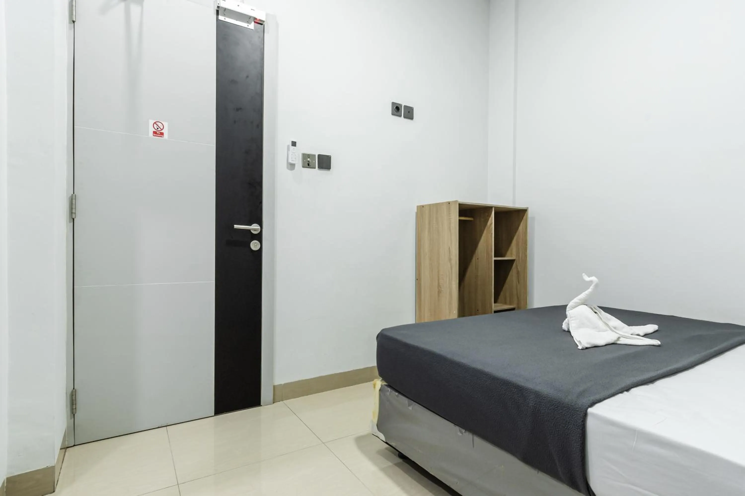 Bed in Monggo Mampir Tanjung Duren By Reccoma