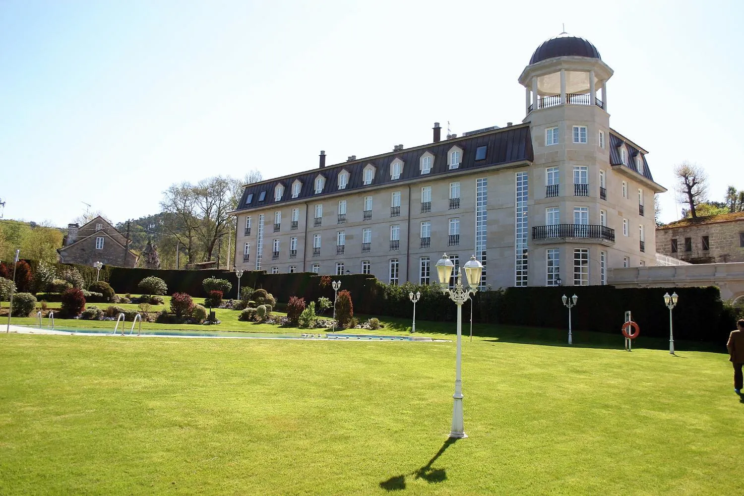 Property building in Balneario de Mondariz