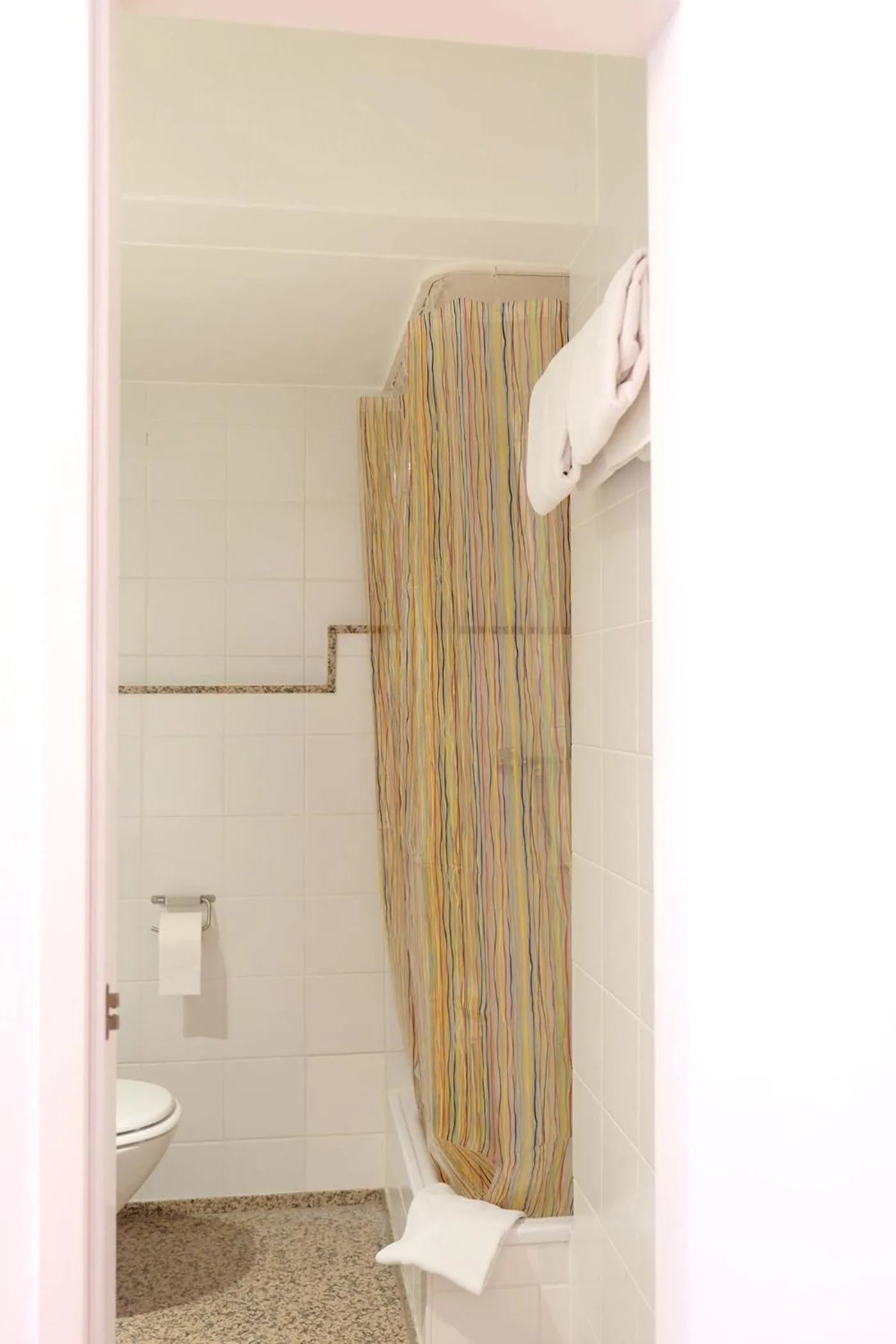 Shower in Hotel Maurerhansl