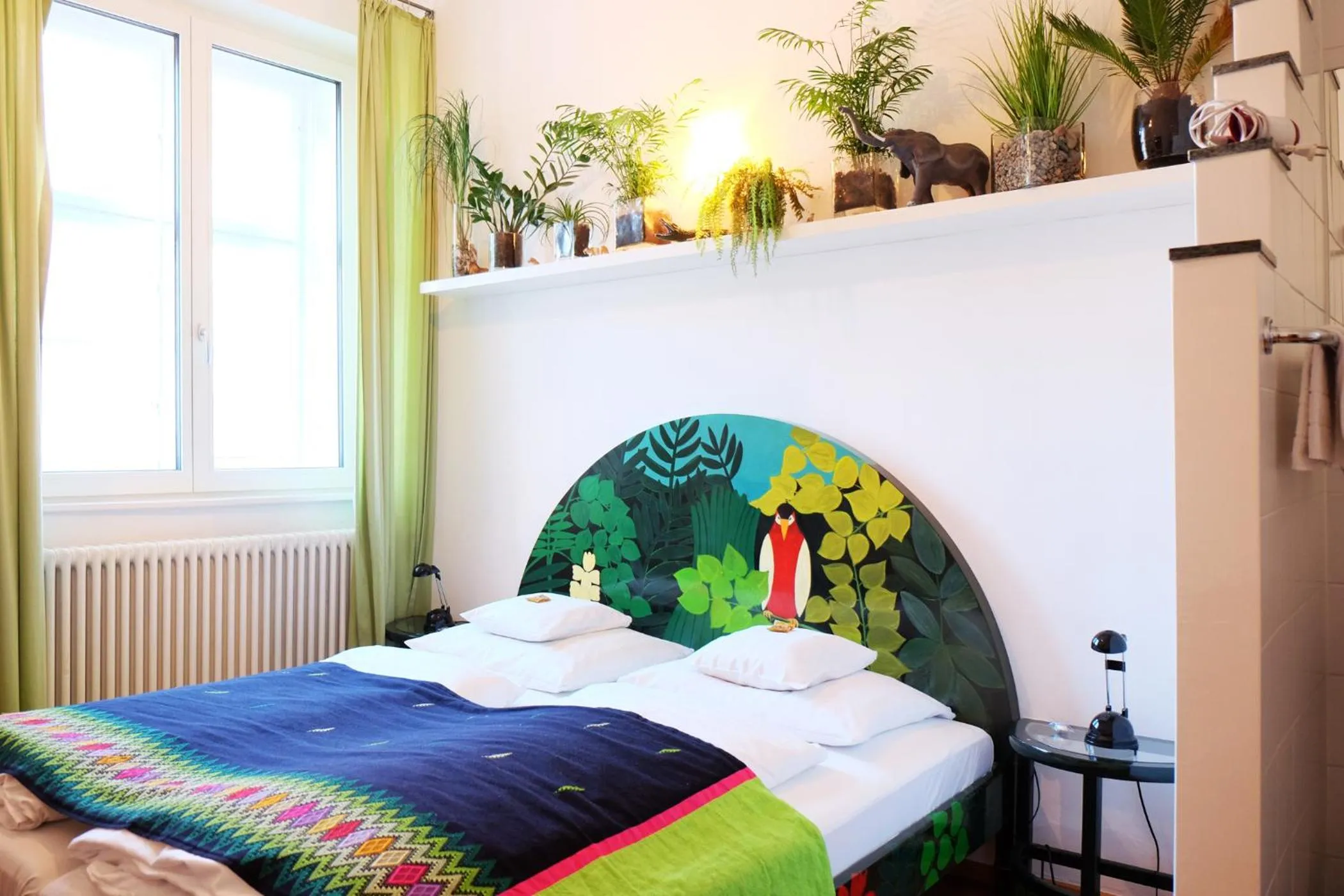 Bathroom, Bed in Hotel Maurerhansl