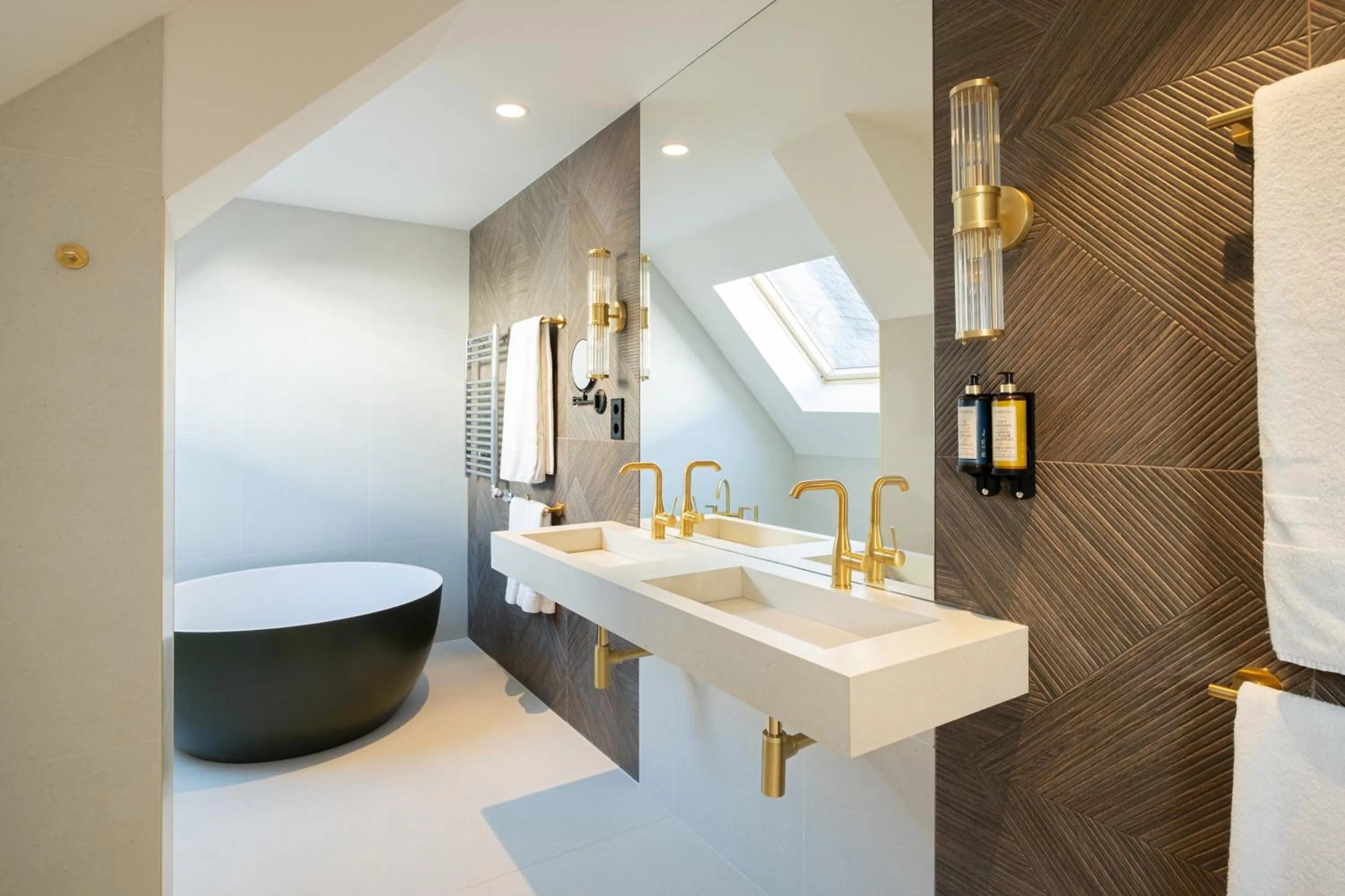 Toilet in Eurostars Royal Tanau