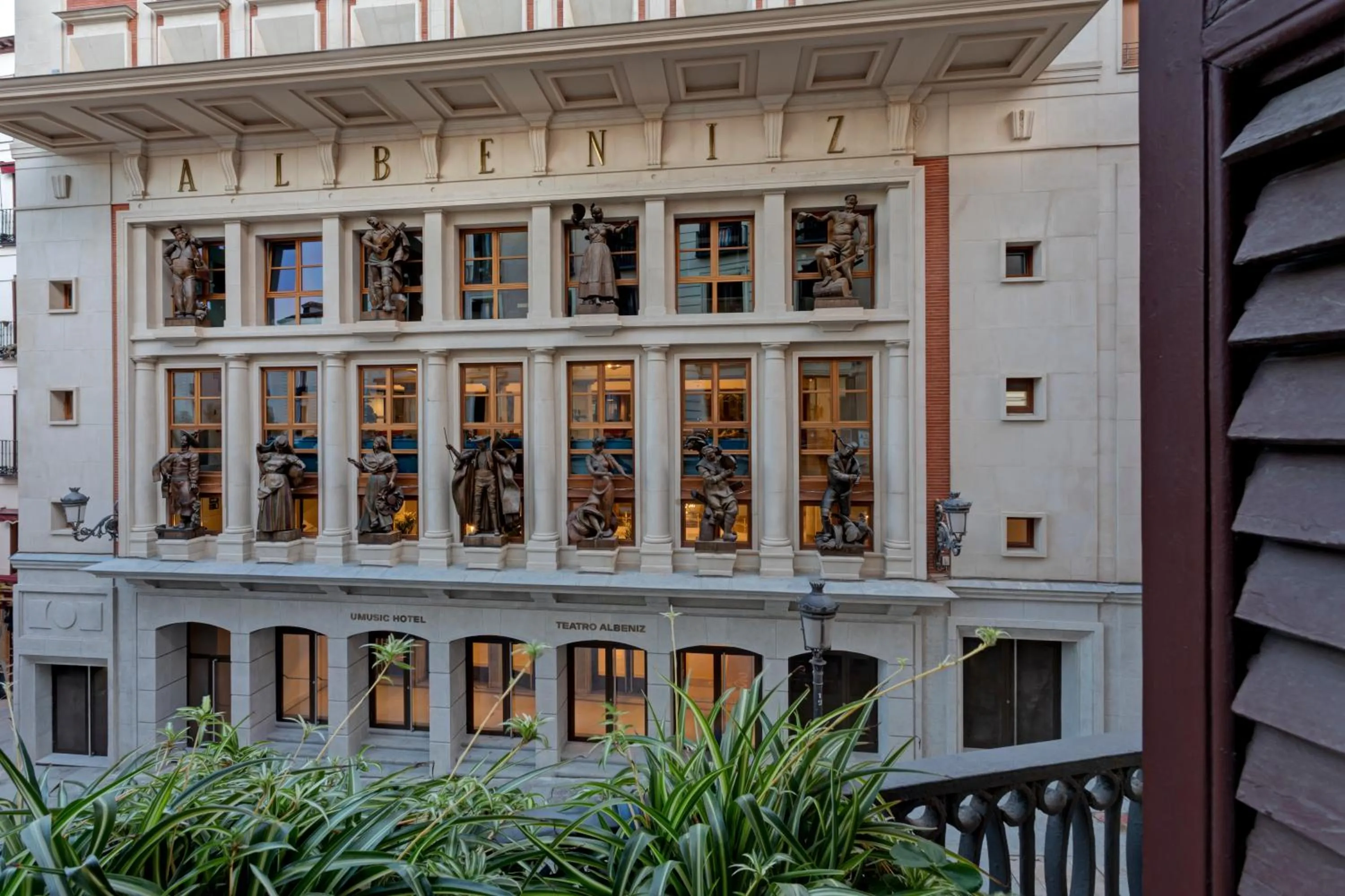 Facade/entrance in UMusic Hotel Madrid