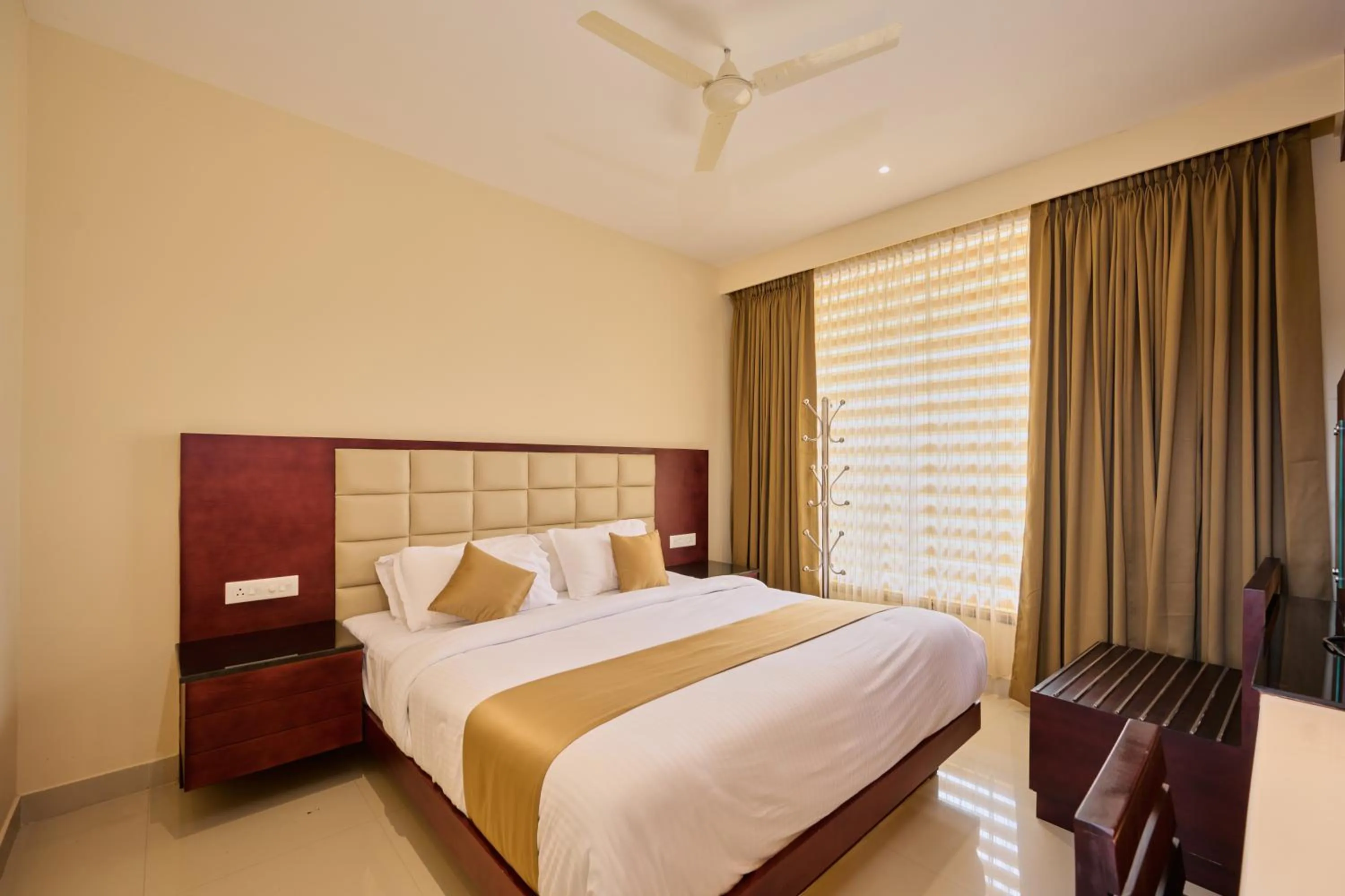 Photo of the whole room in Thekkady Gavi Suites