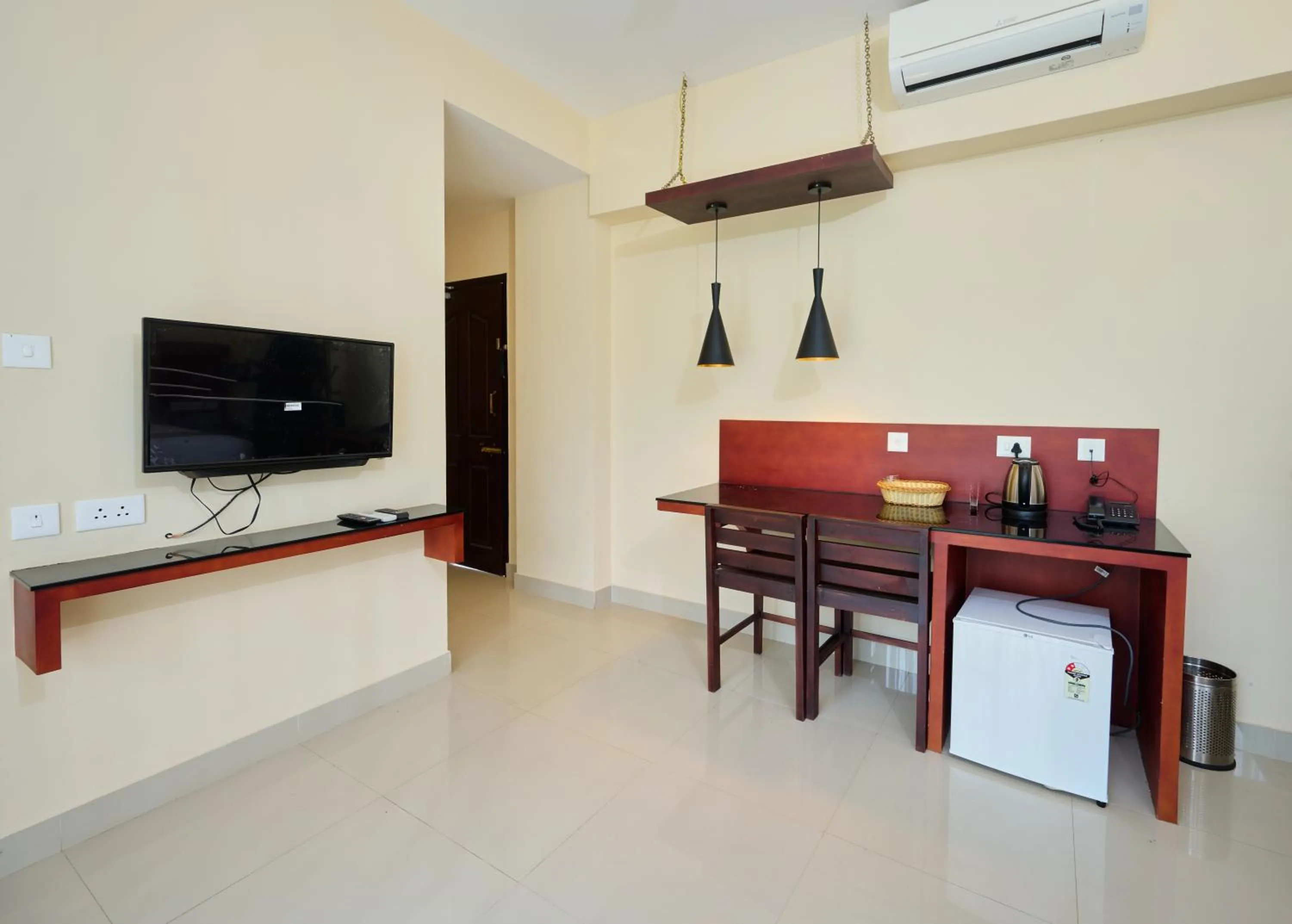 Dining area in Thekkady Gavi Suites