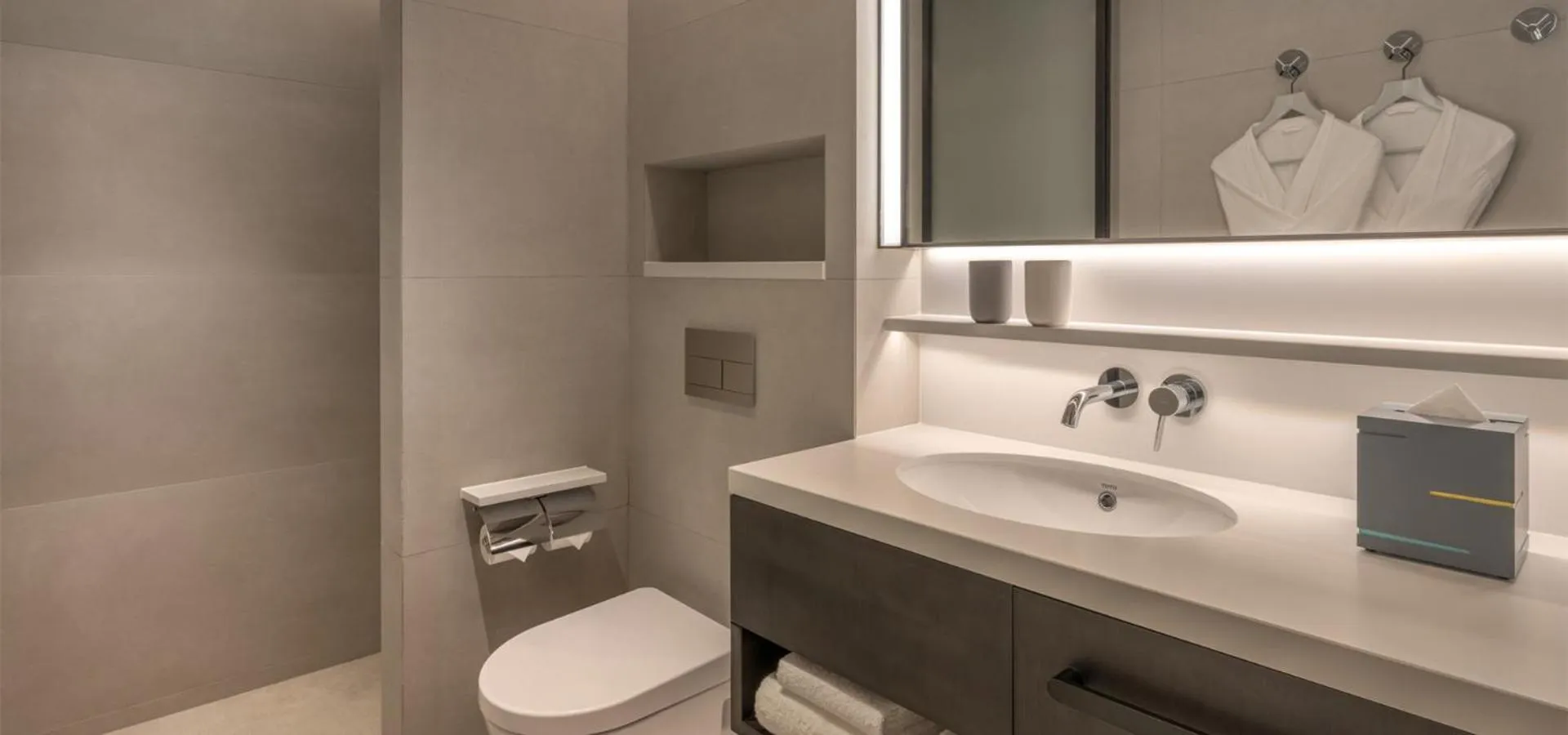 Bathroom in Jen Shenzhen Qianhai By Shangri-La