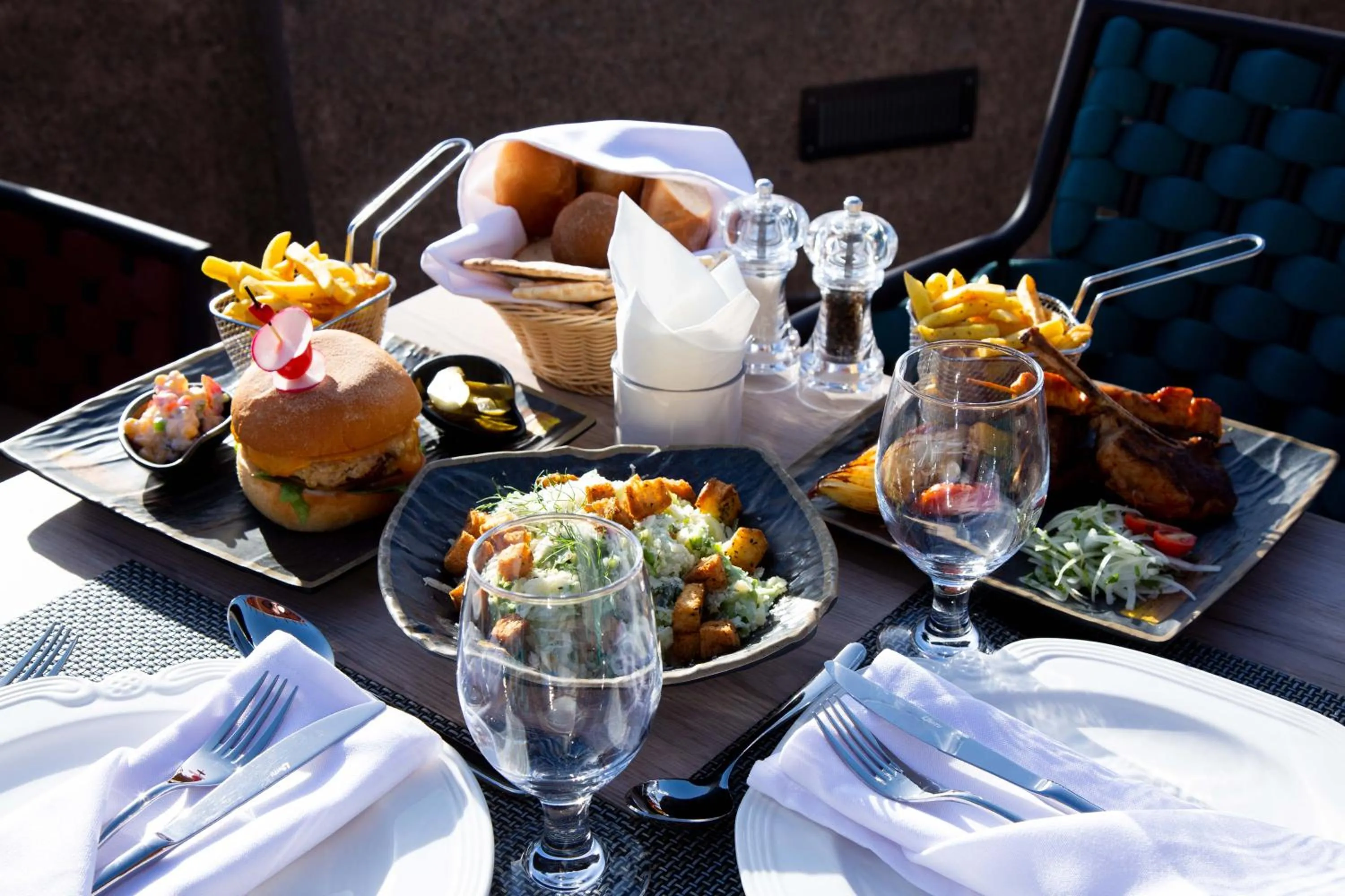 Food and drinks in Petra Moon Luxury Hotel