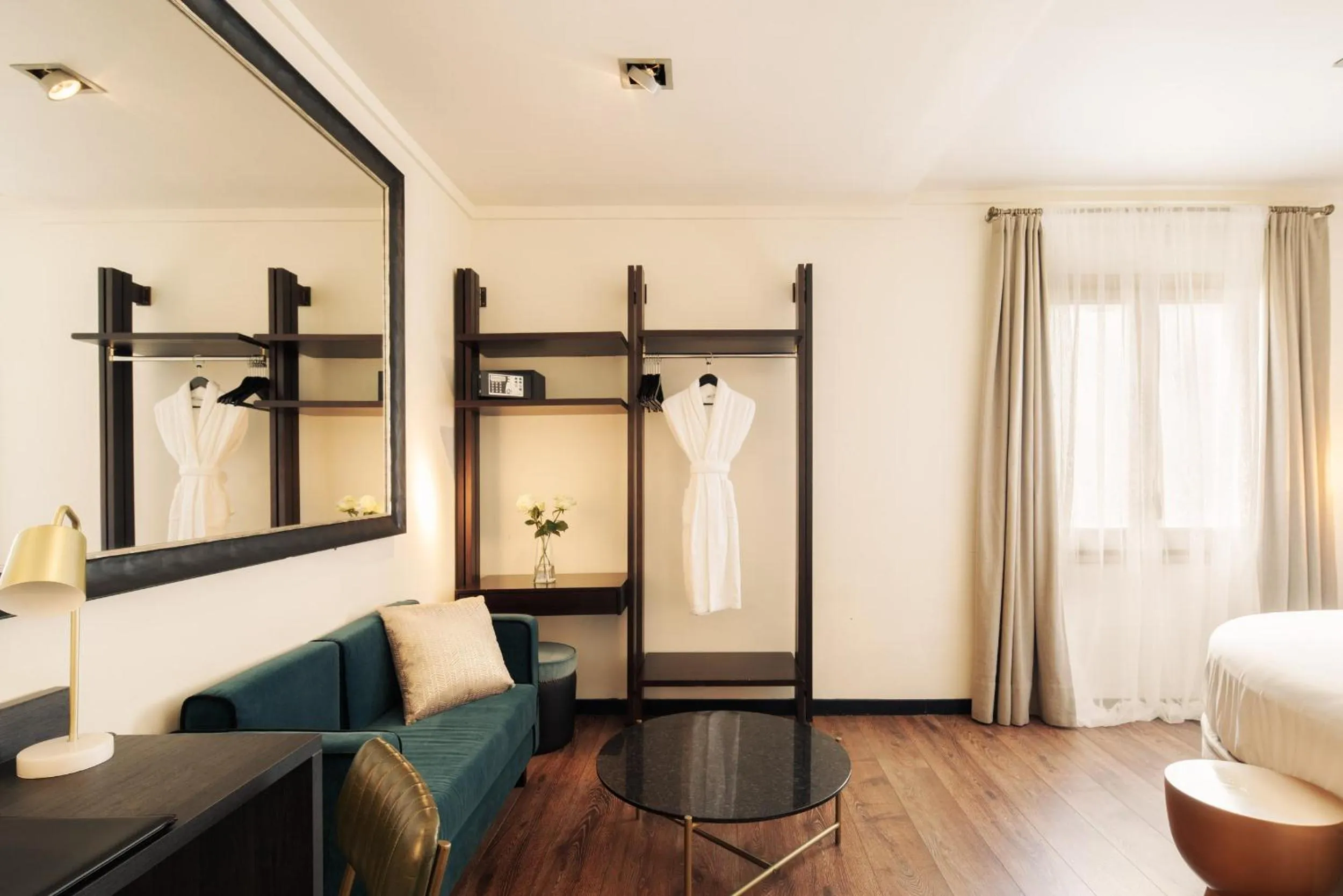 Bedroom, Bed in La França Travellers Adults Only