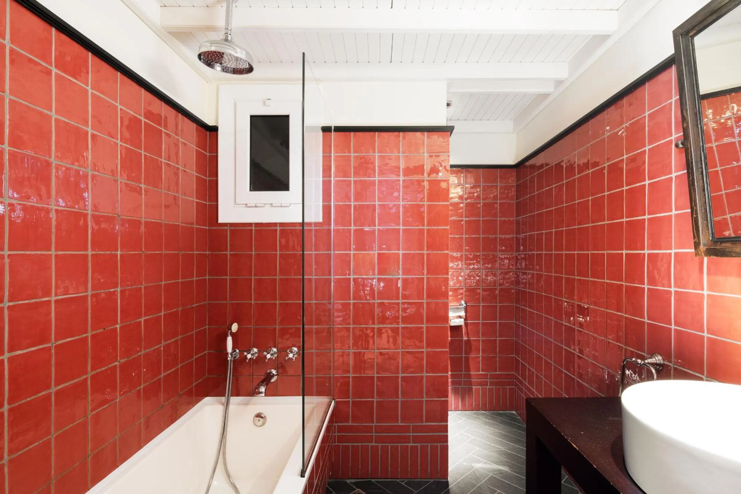 Bathroom in La França Travellers Adults Only