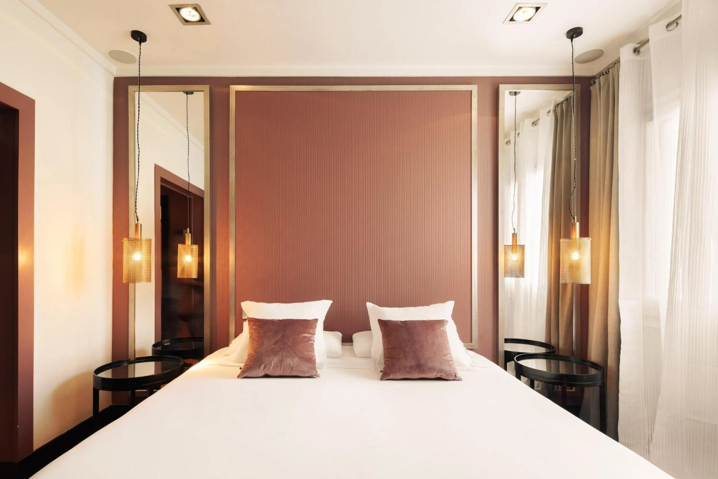 Bed in La França Travellers Adults Only