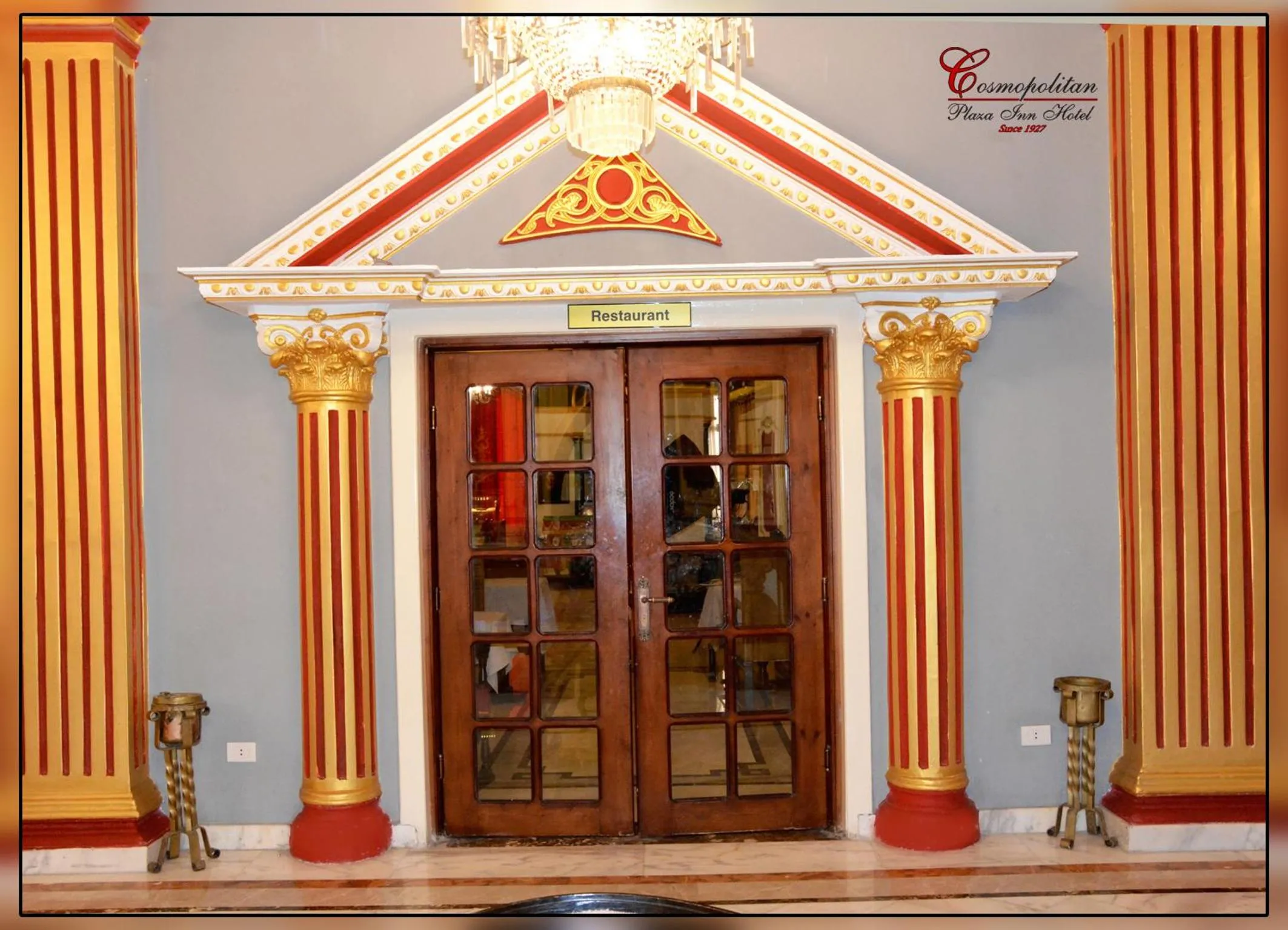 Restaurant/places to eat in Cosmopolitan hotel