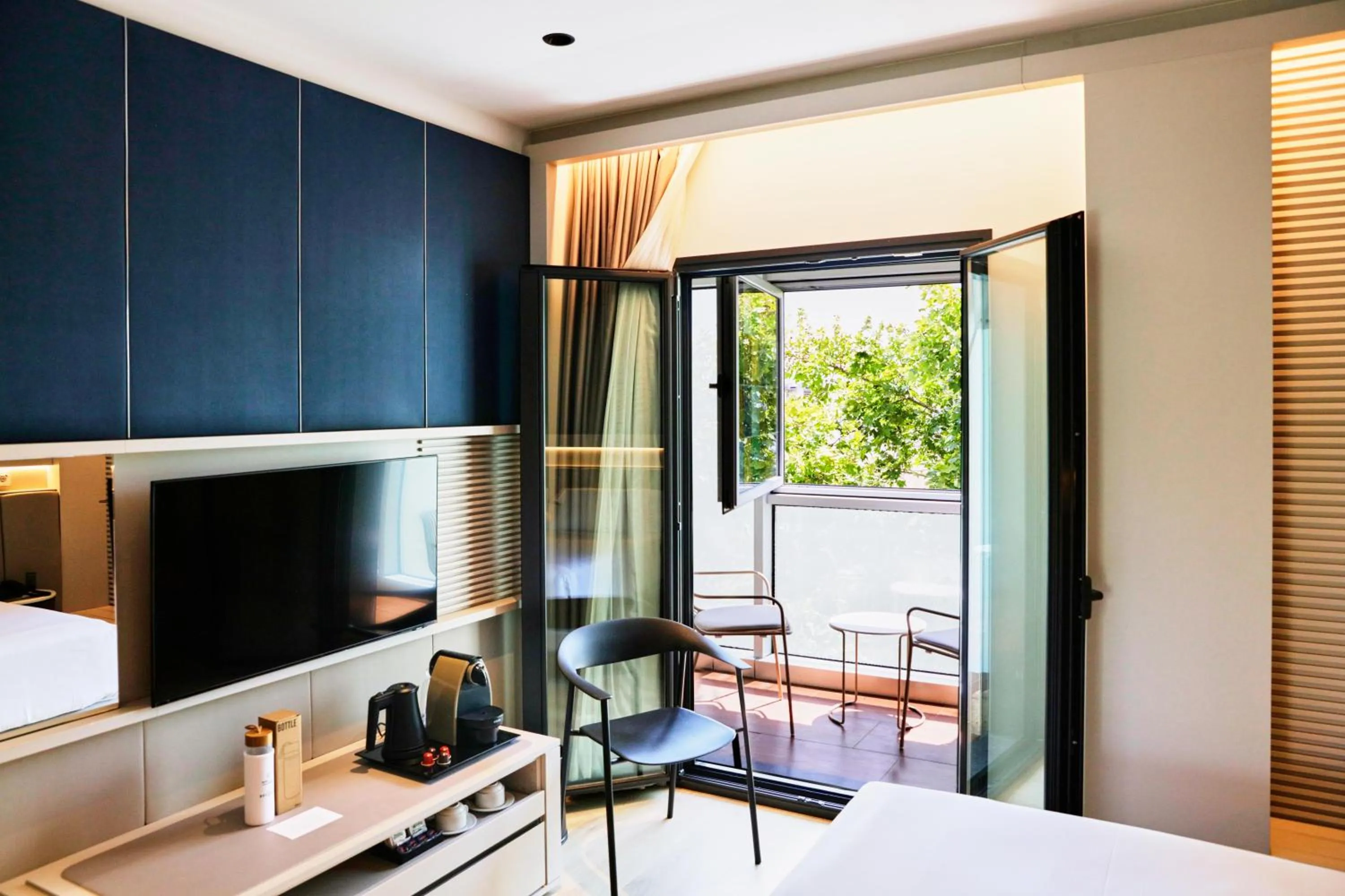 Photo of the whole room, Bed in Hotel Bécquer