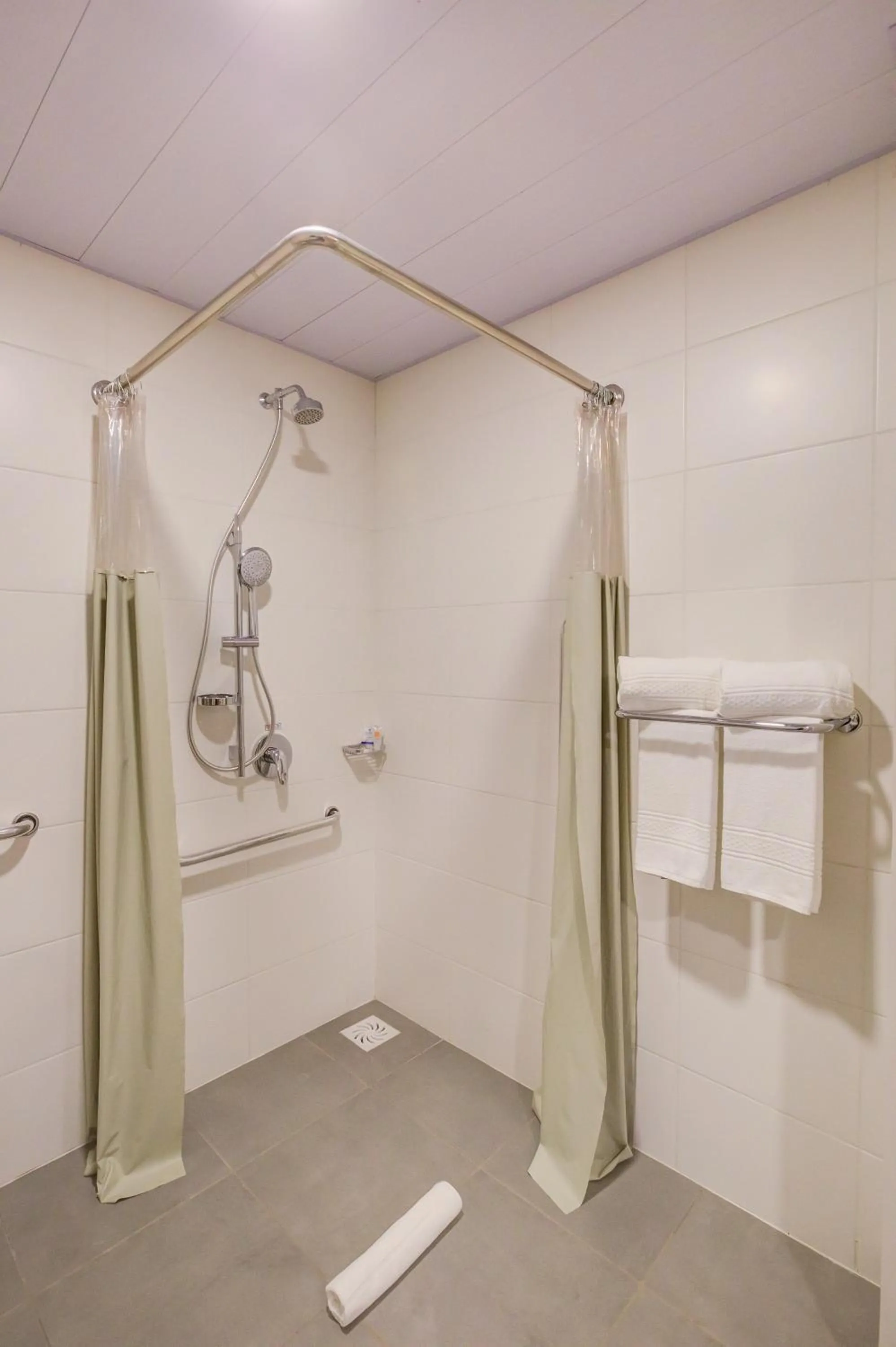 Shower in Transamerica Fit Rio Verde