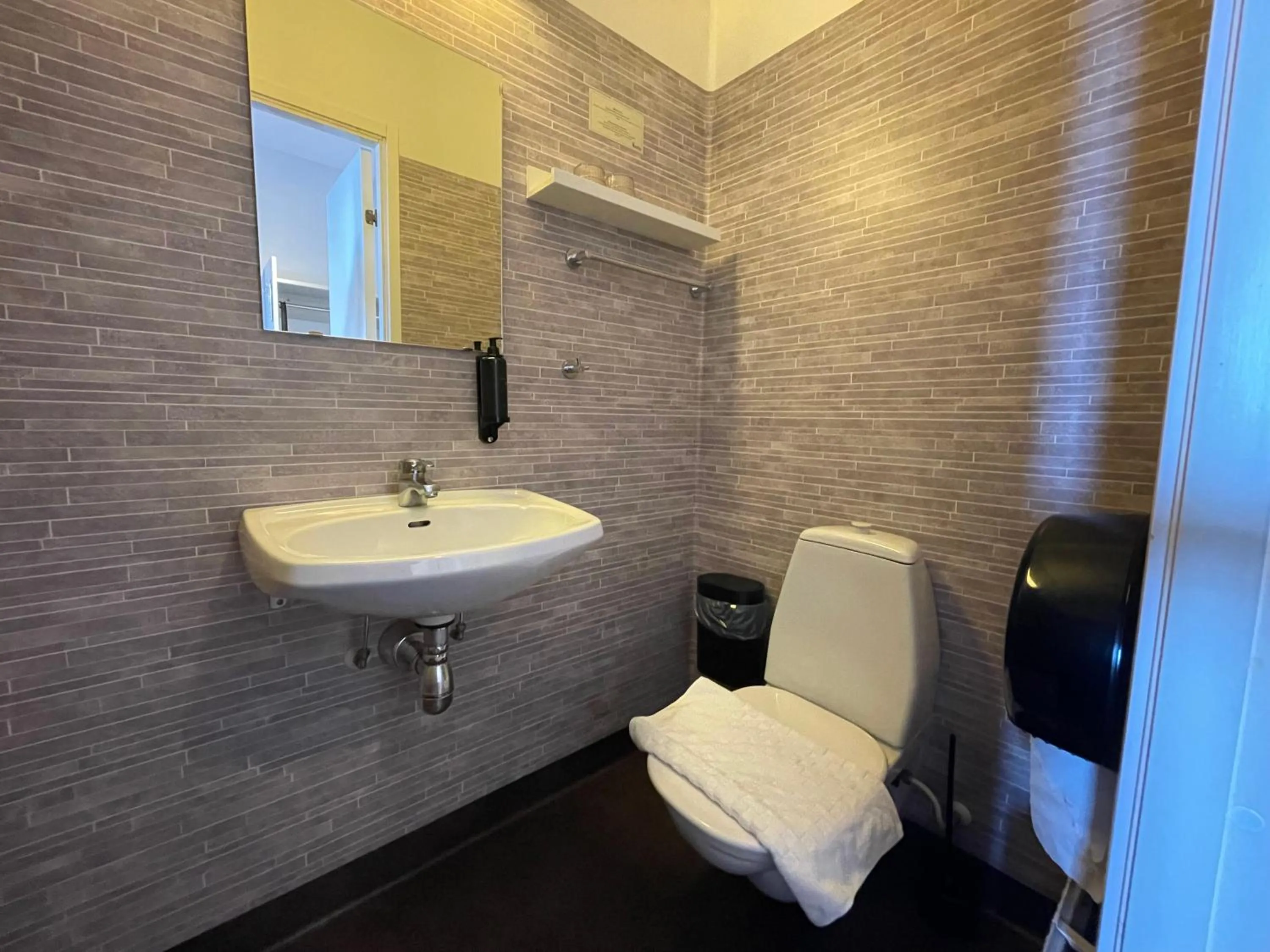 Shower in Rasta Falköping