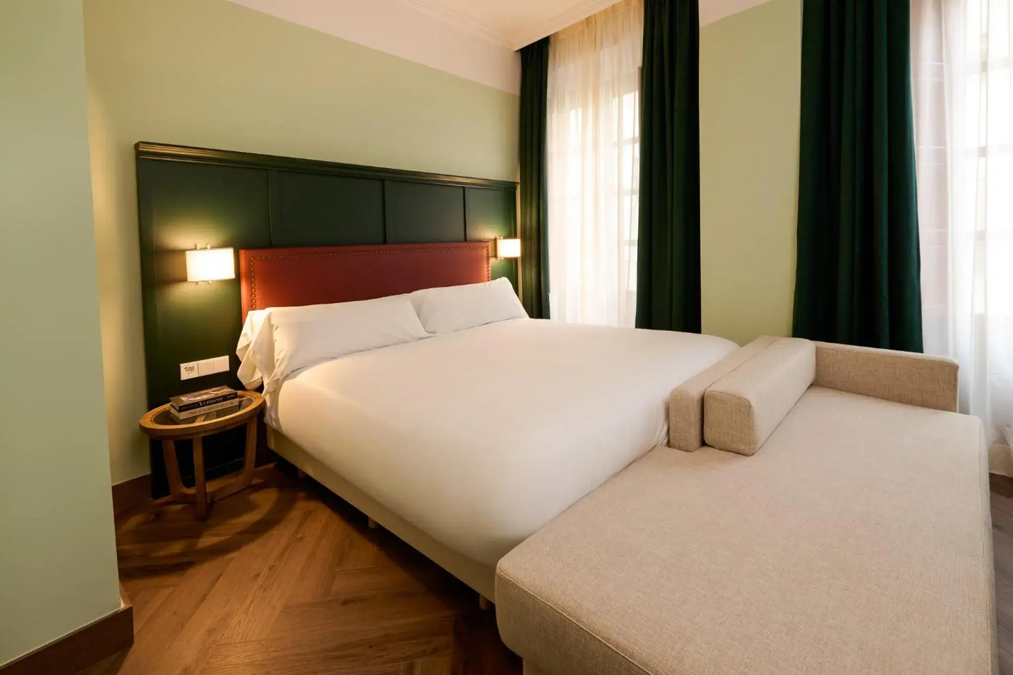 Urban Triple Room in Honest Granada Hotel Urban Triple Room in Honest Granada Hotel