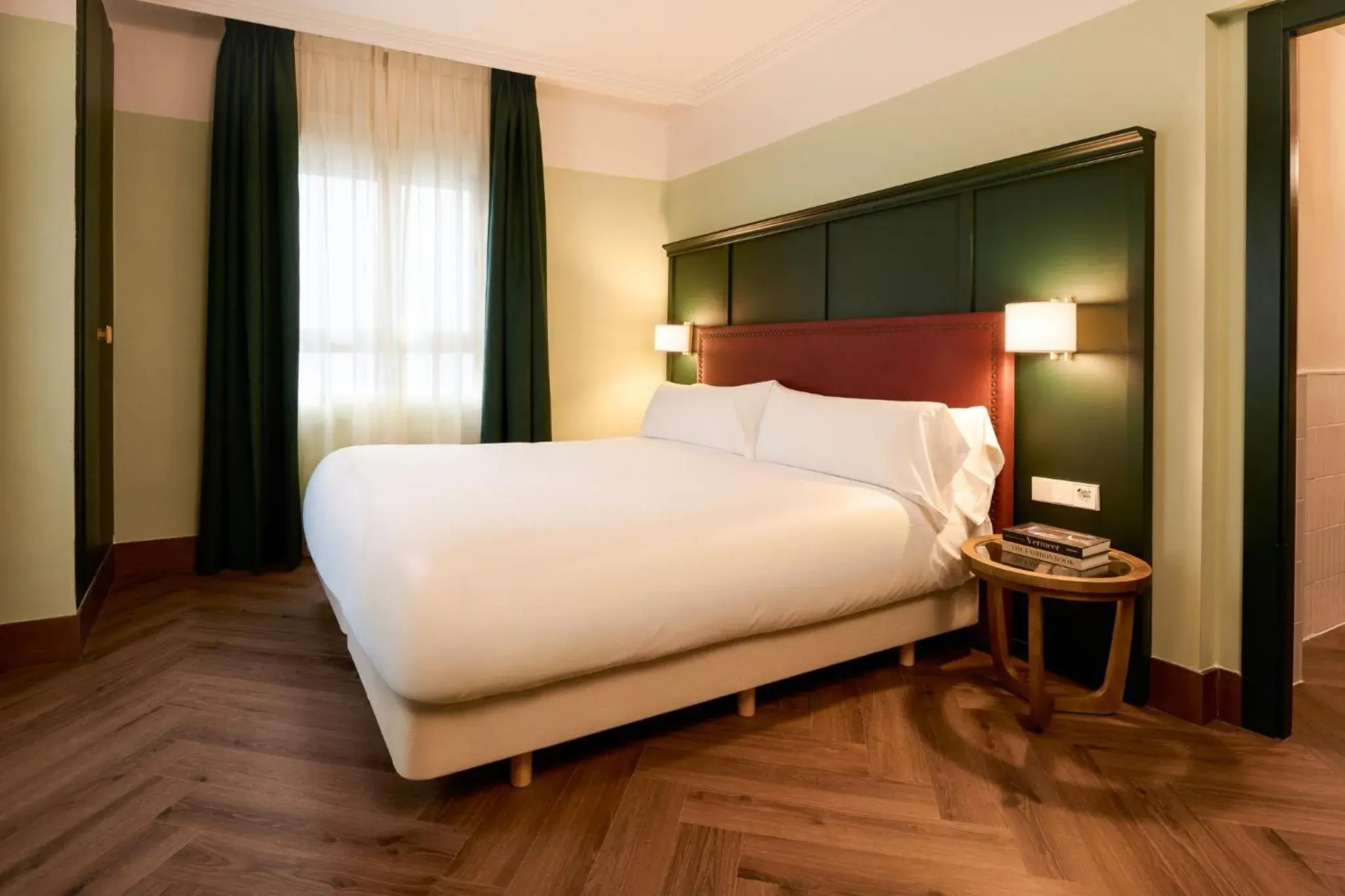 Urban Room in Honest Granada Hotel Urban Room in Honest Granada Hotel