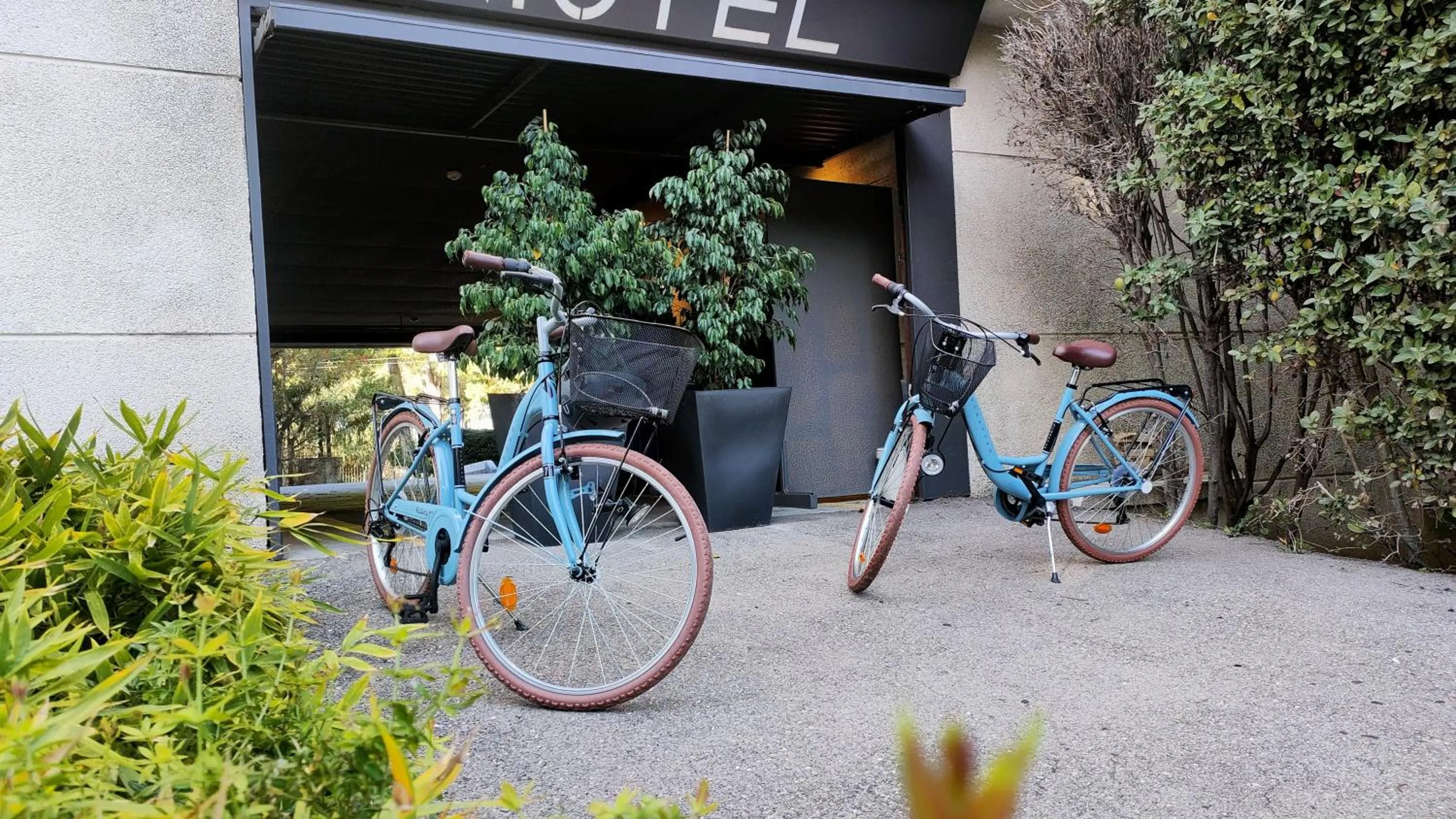 Cycling in Hotel Punt 14