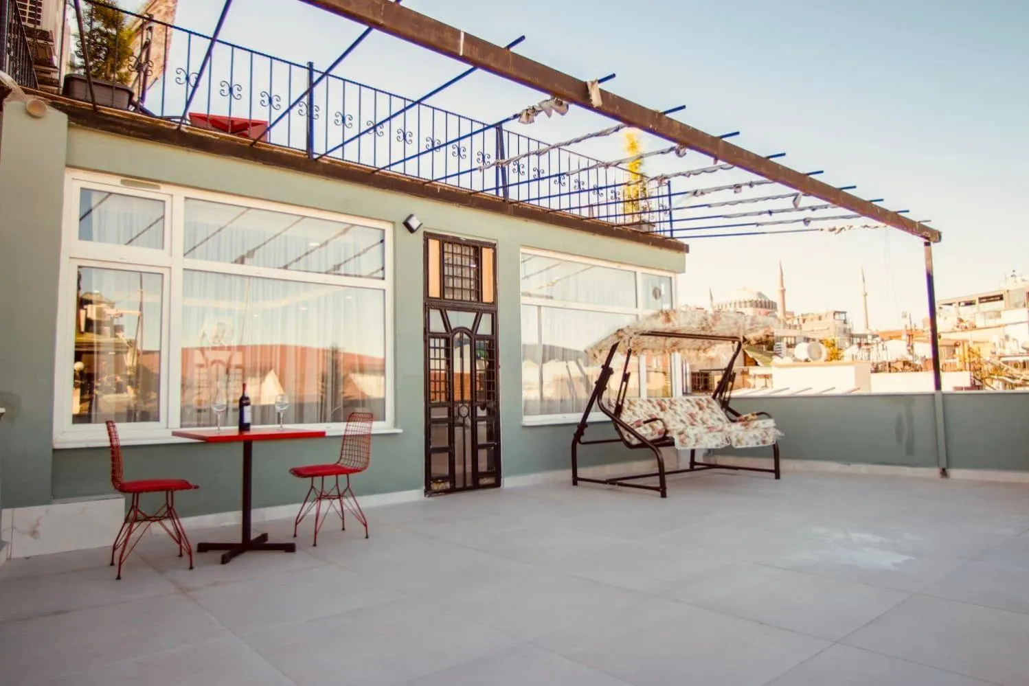 Balcony/Terrace in Hodegon Suite Hotel