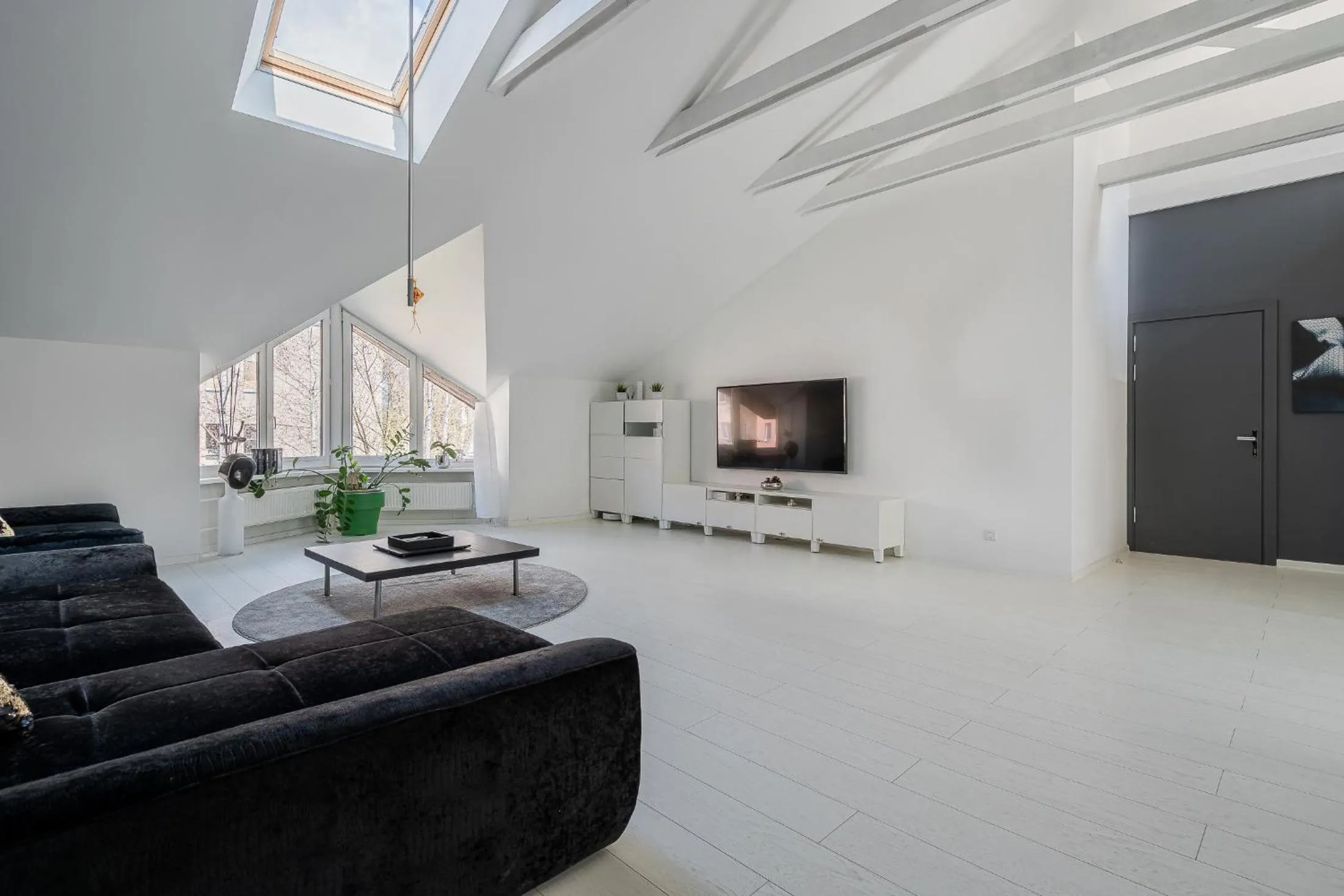 Communal lounge/ TV room in Grey House