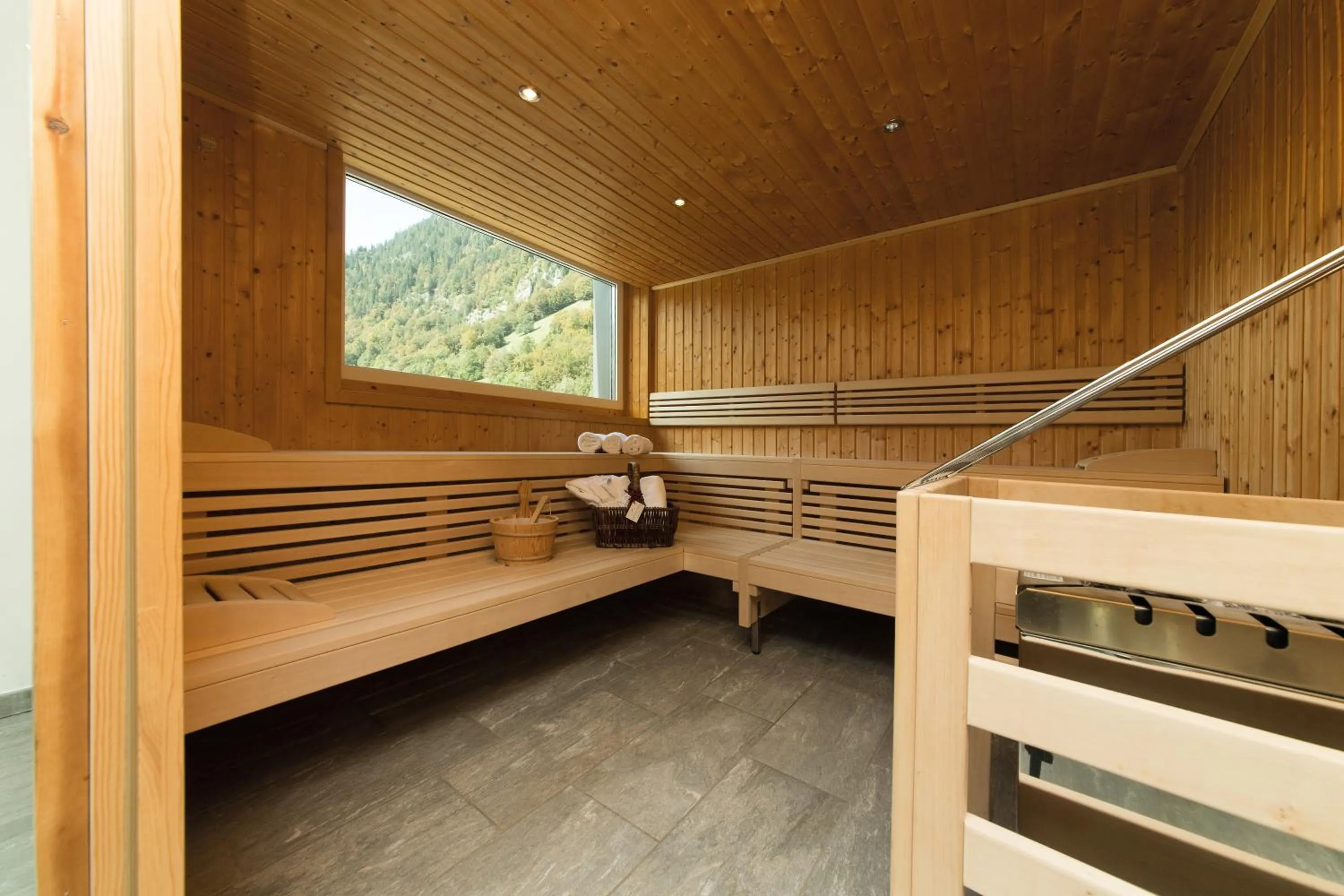 Sauna, Bed in Alpine Lodge Klösterle am Arlberg